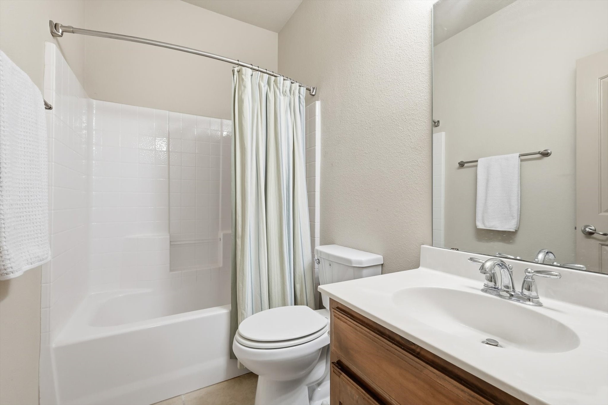 3221 Hornbeam Street