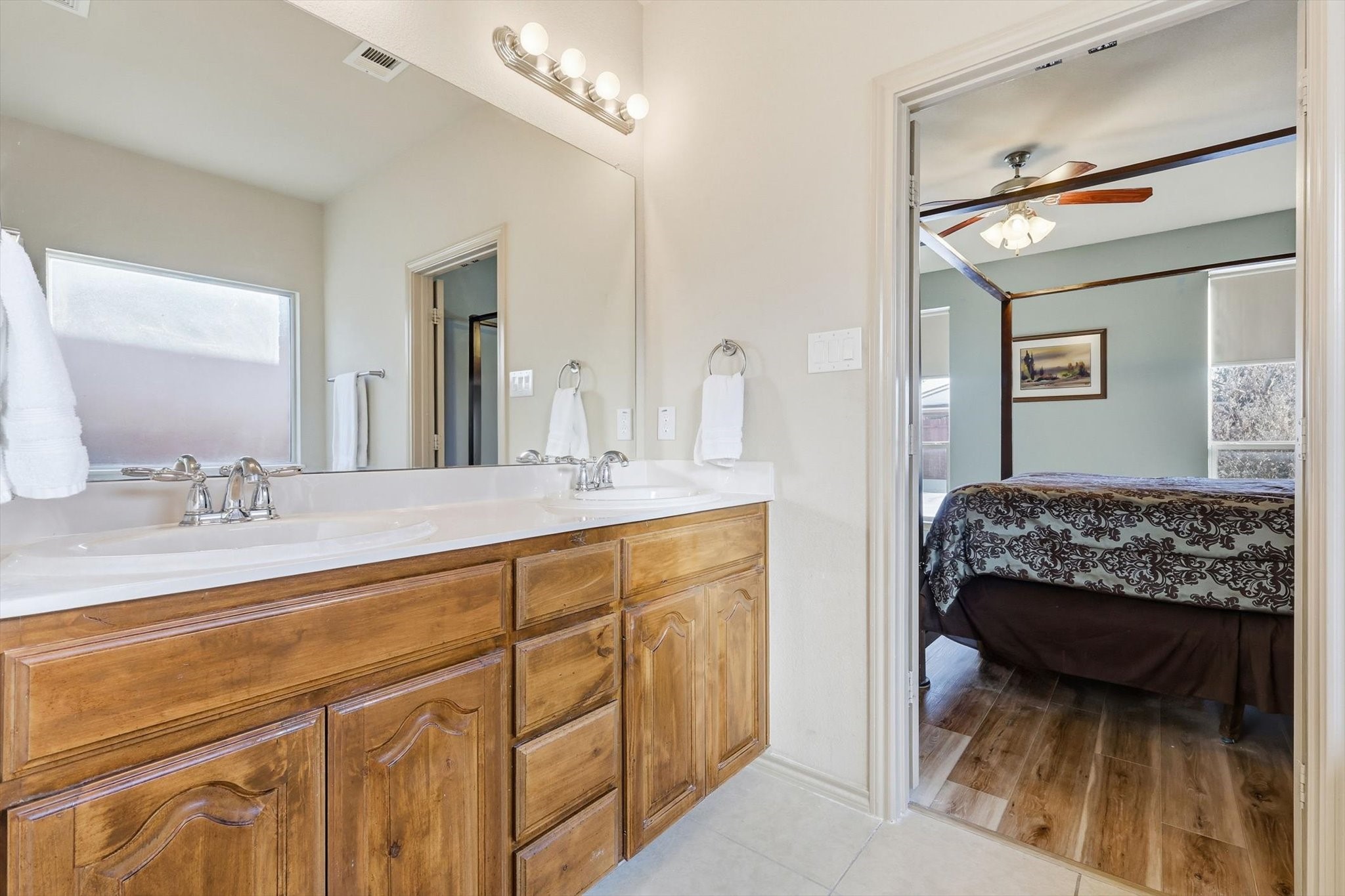 3221 Hornbeam Street