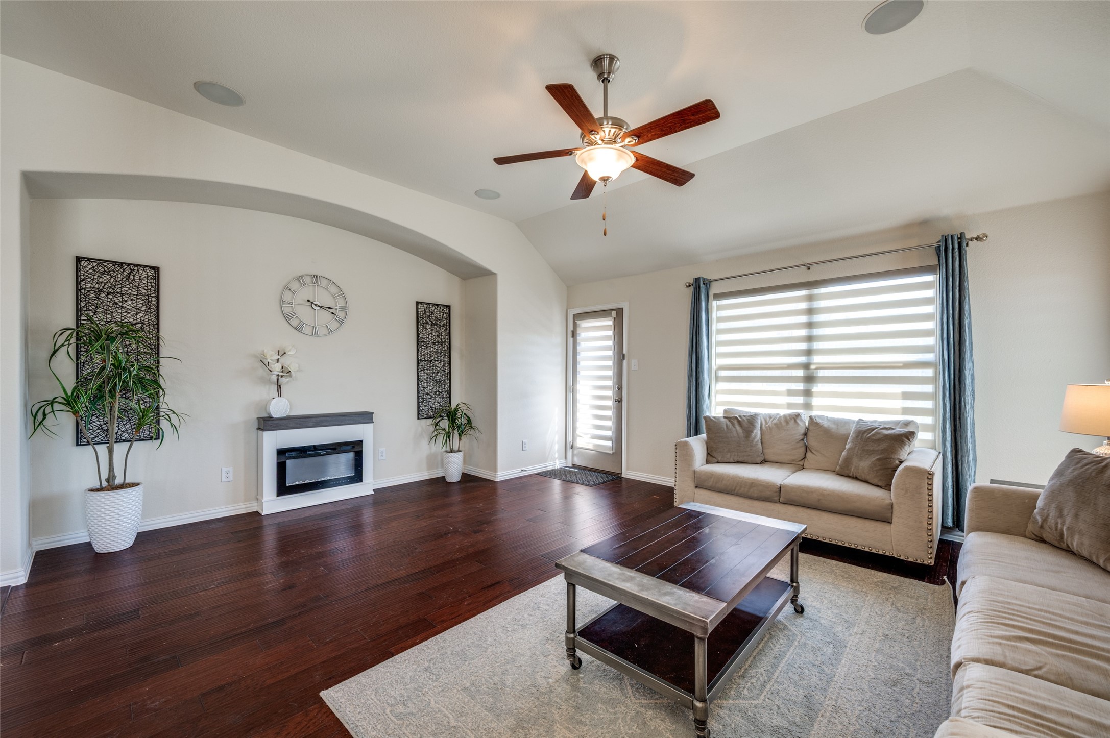 5909 Fremont Drive