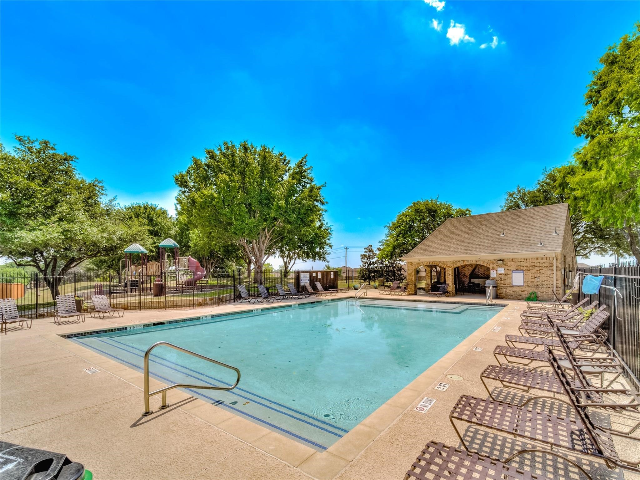 5909 Fremont Drive