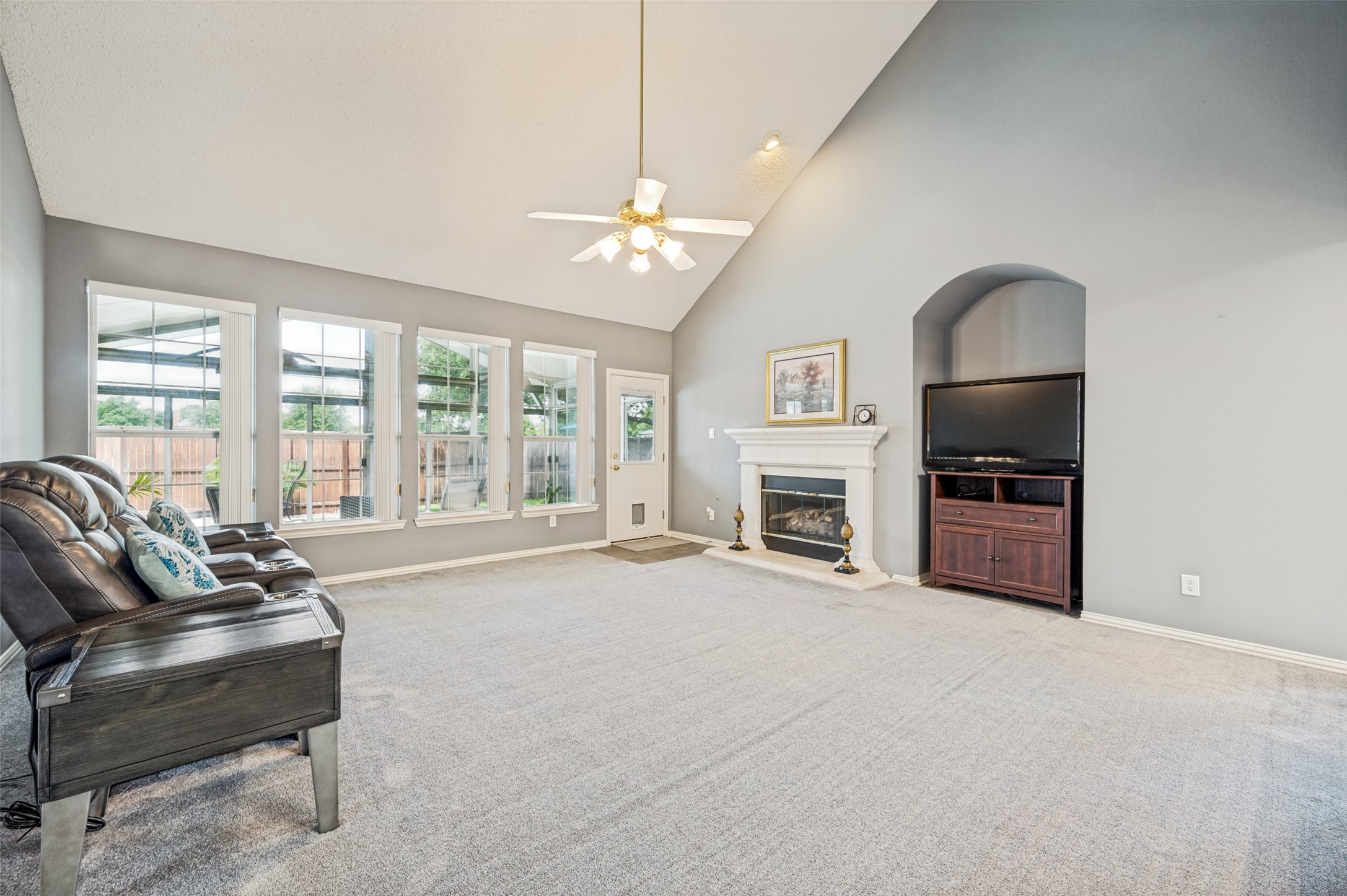 6117 Wilmington Drive