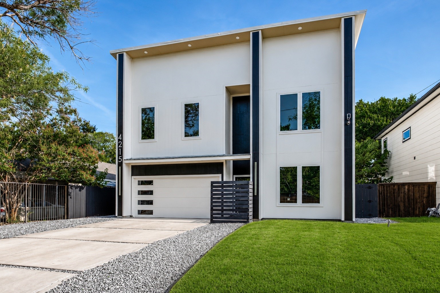 4215 Canada Drive