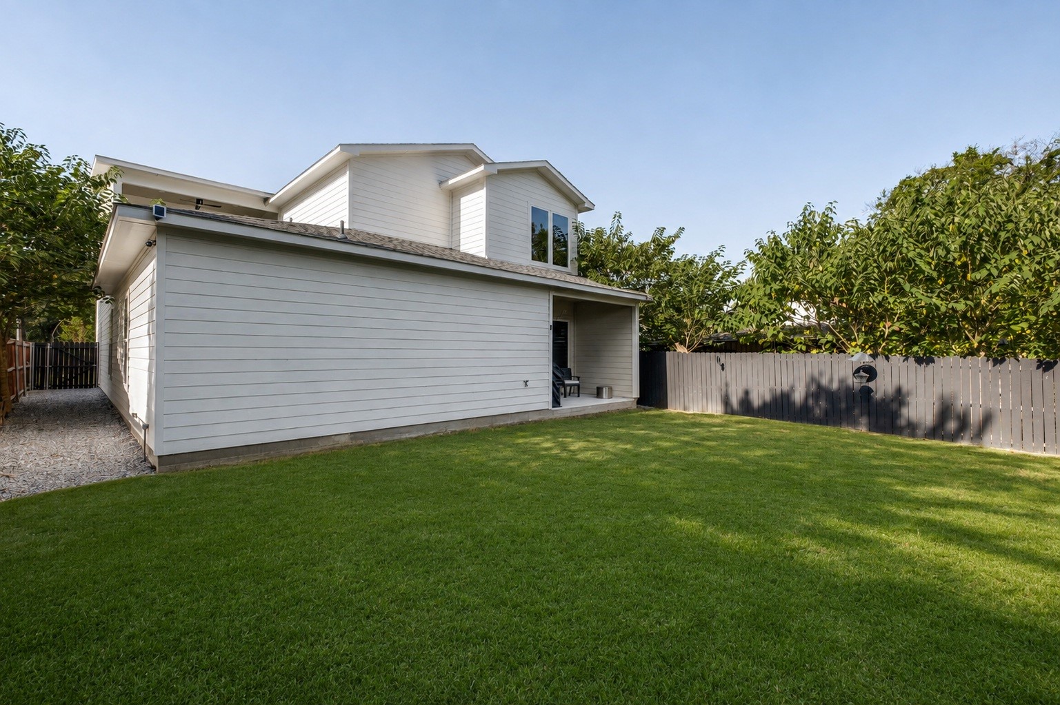 4215 Canada Drive