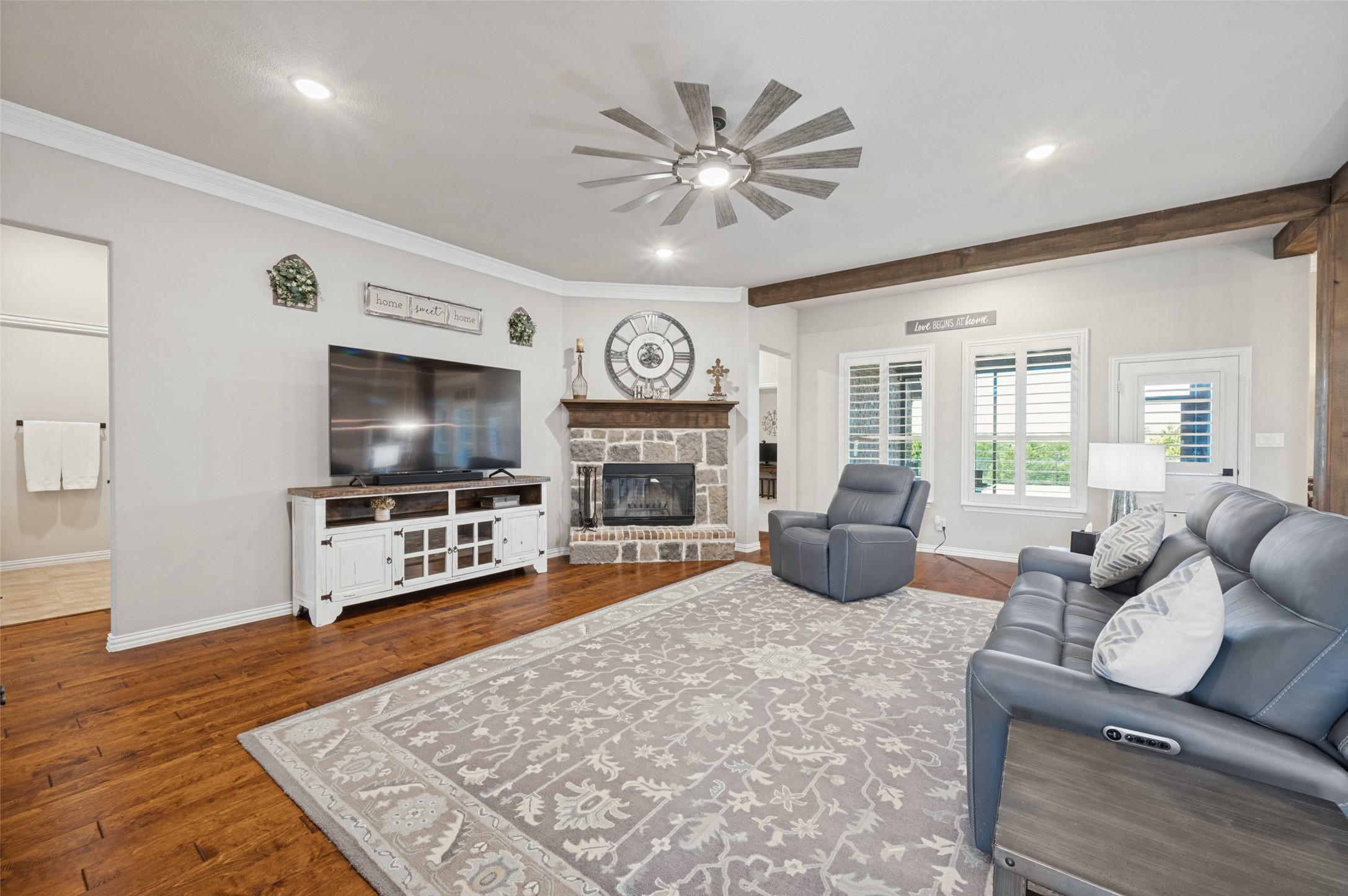 4515 County Road 494