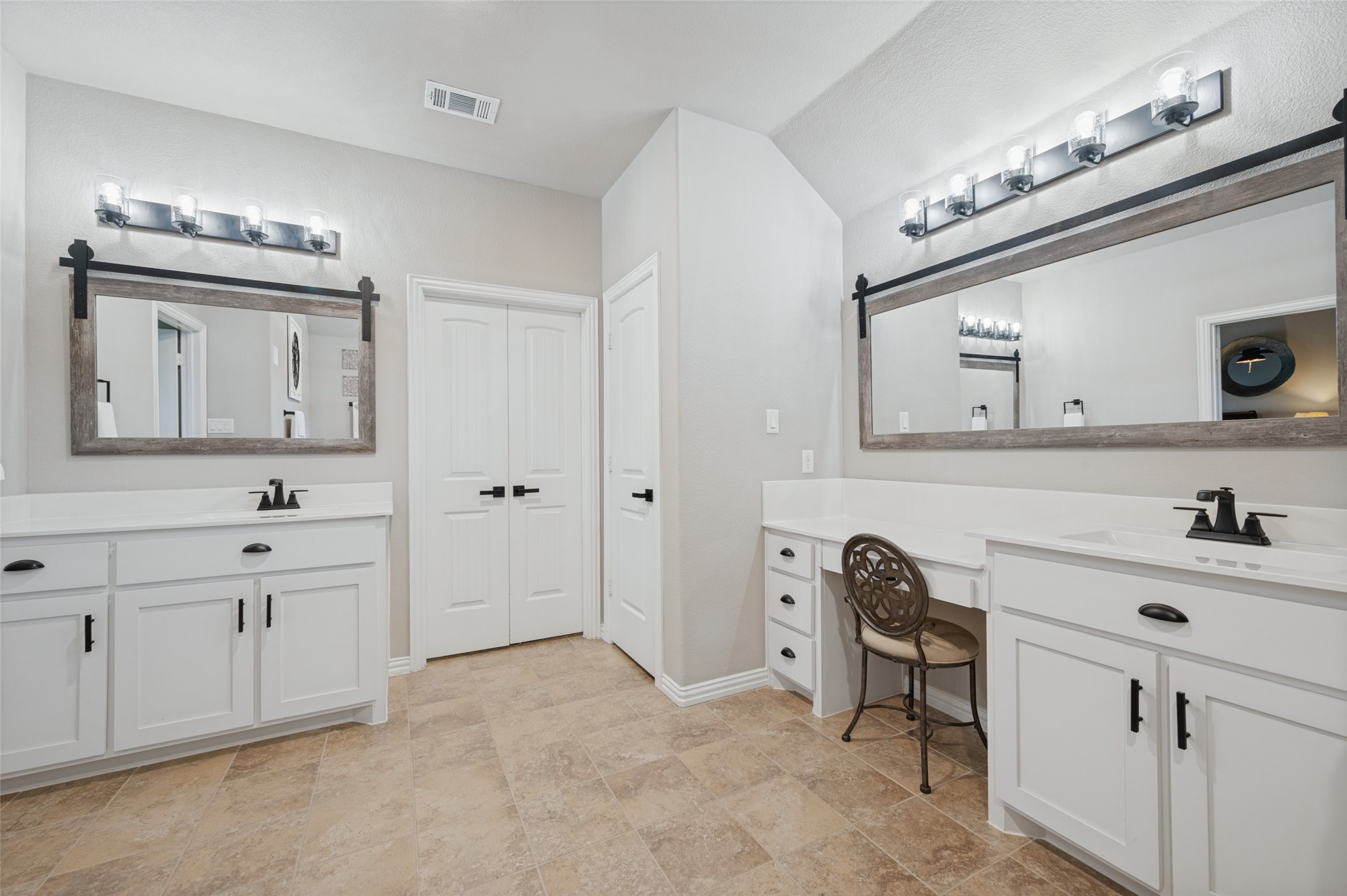 4515 County Road 494