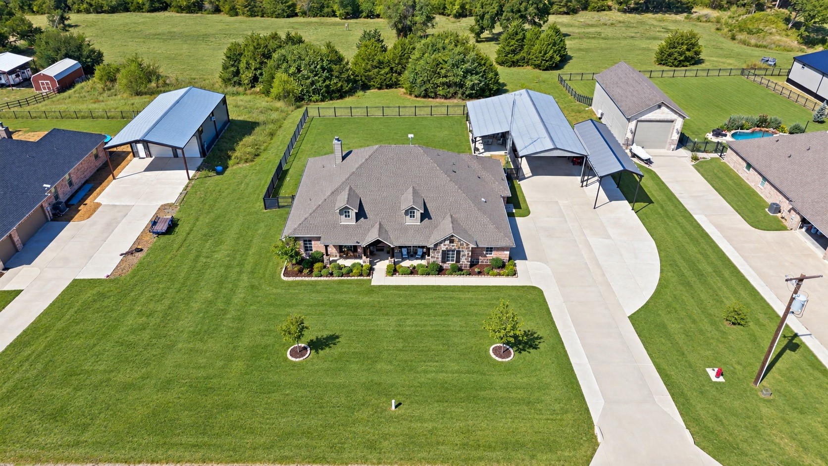 4515 County Road 494