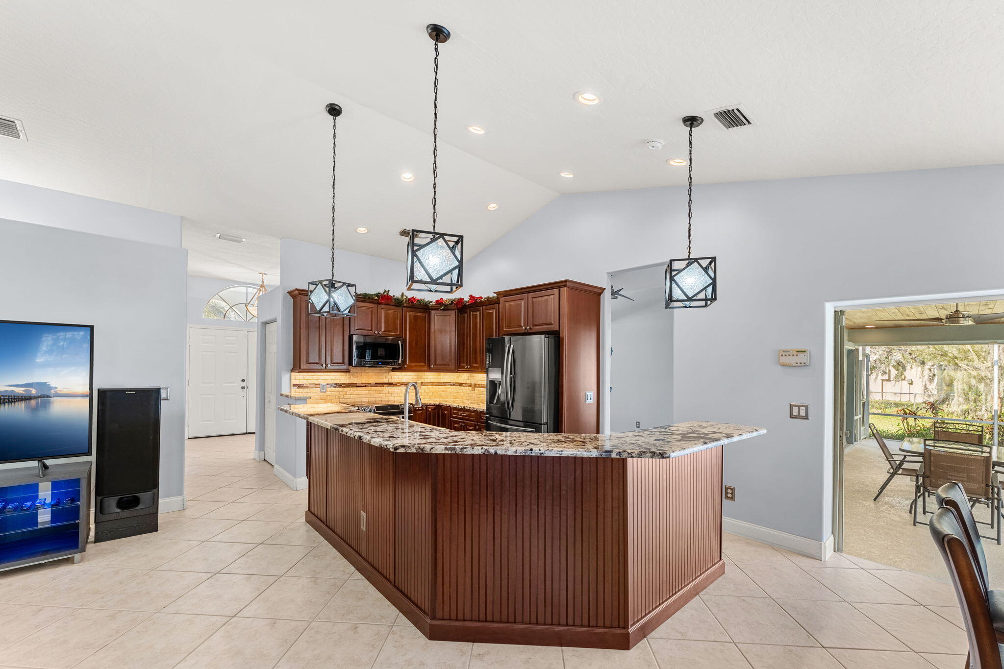 525 Chippewa Avenue NE