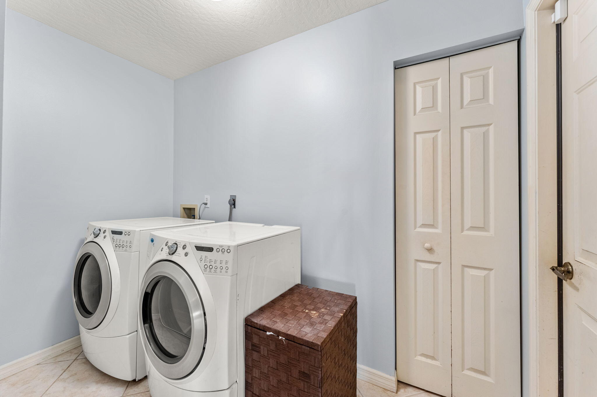 525 Chippewa Avenue NE