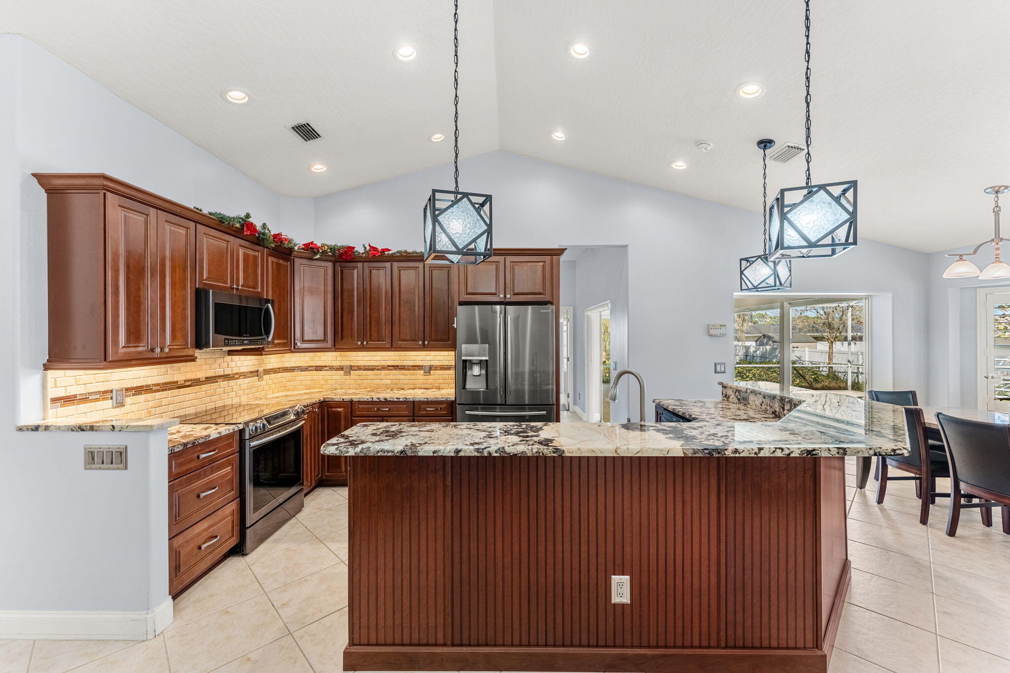 525 Chippewa Avenue NE