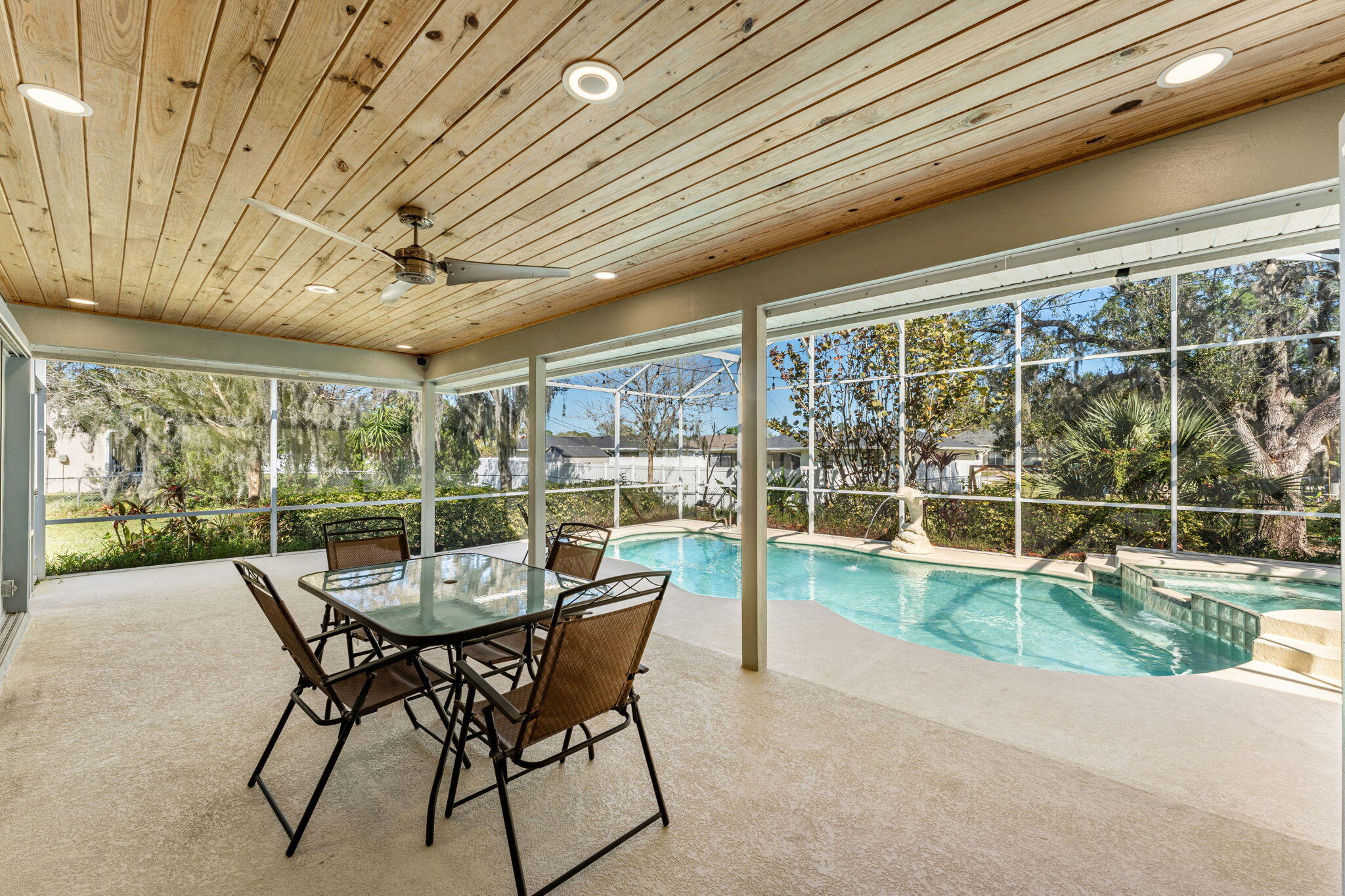 525 Chippewa Avenue NE