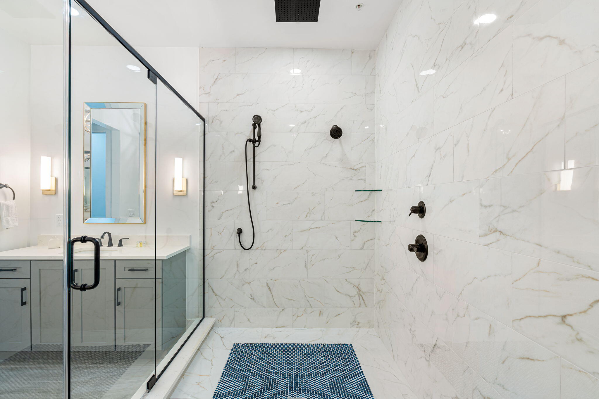 3031 Hafen Lane, 203