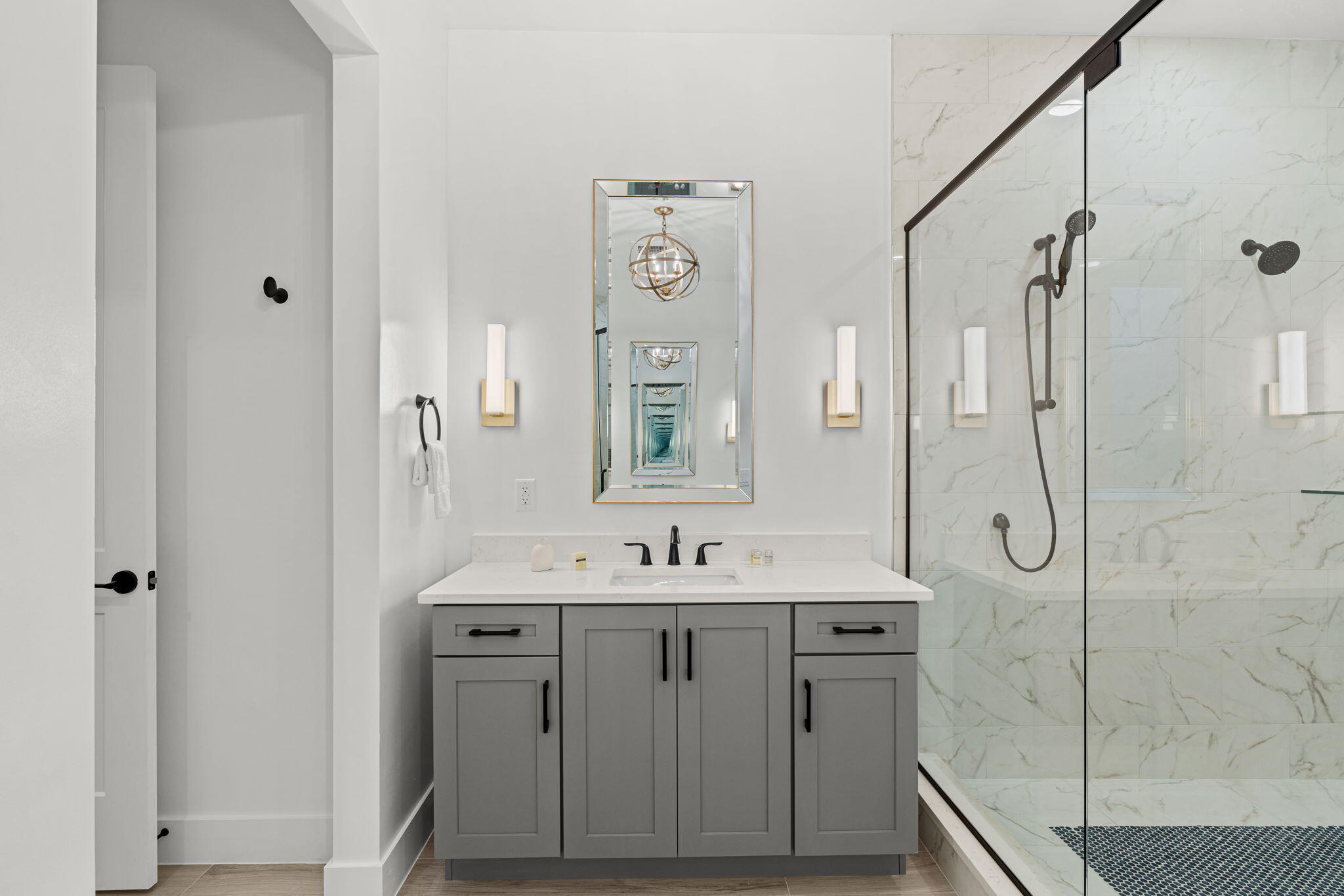 3031 Hafen Lane, 203