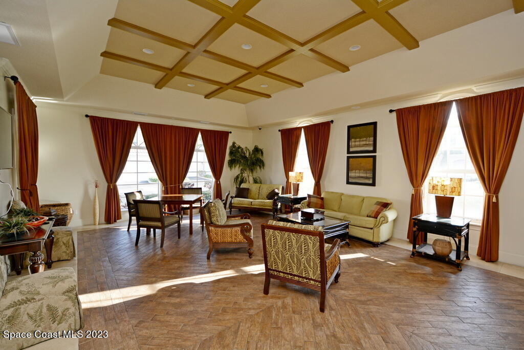 123 Lancha Circle, 101