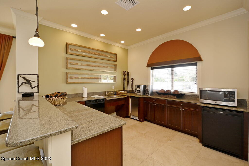 123 Lancha Circle, 101