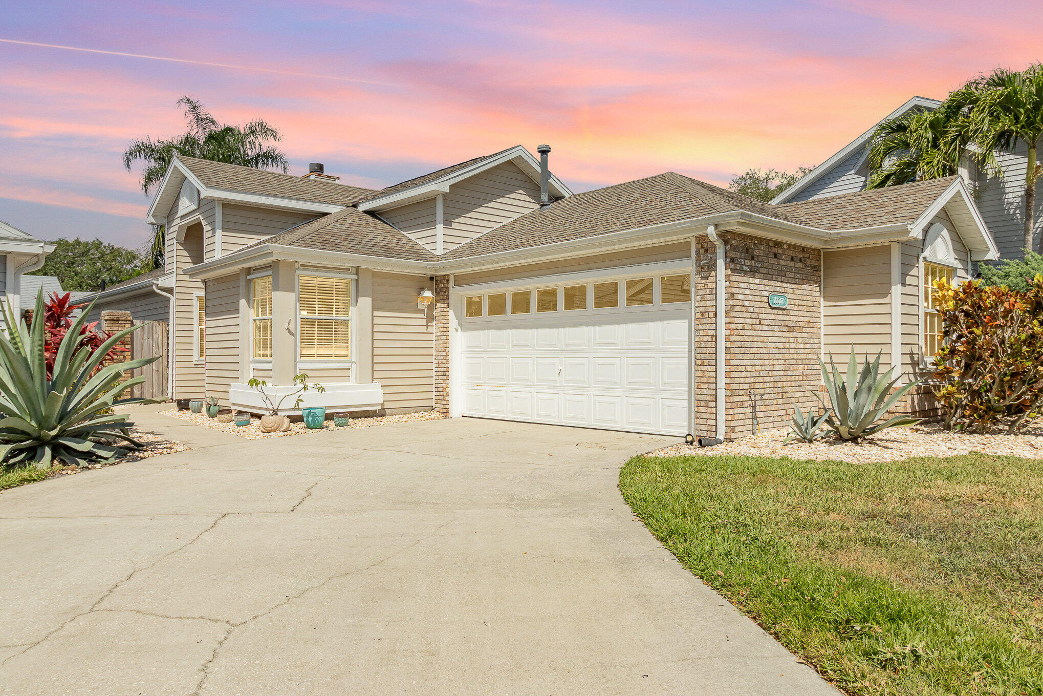 1737 Pine Valley Drive