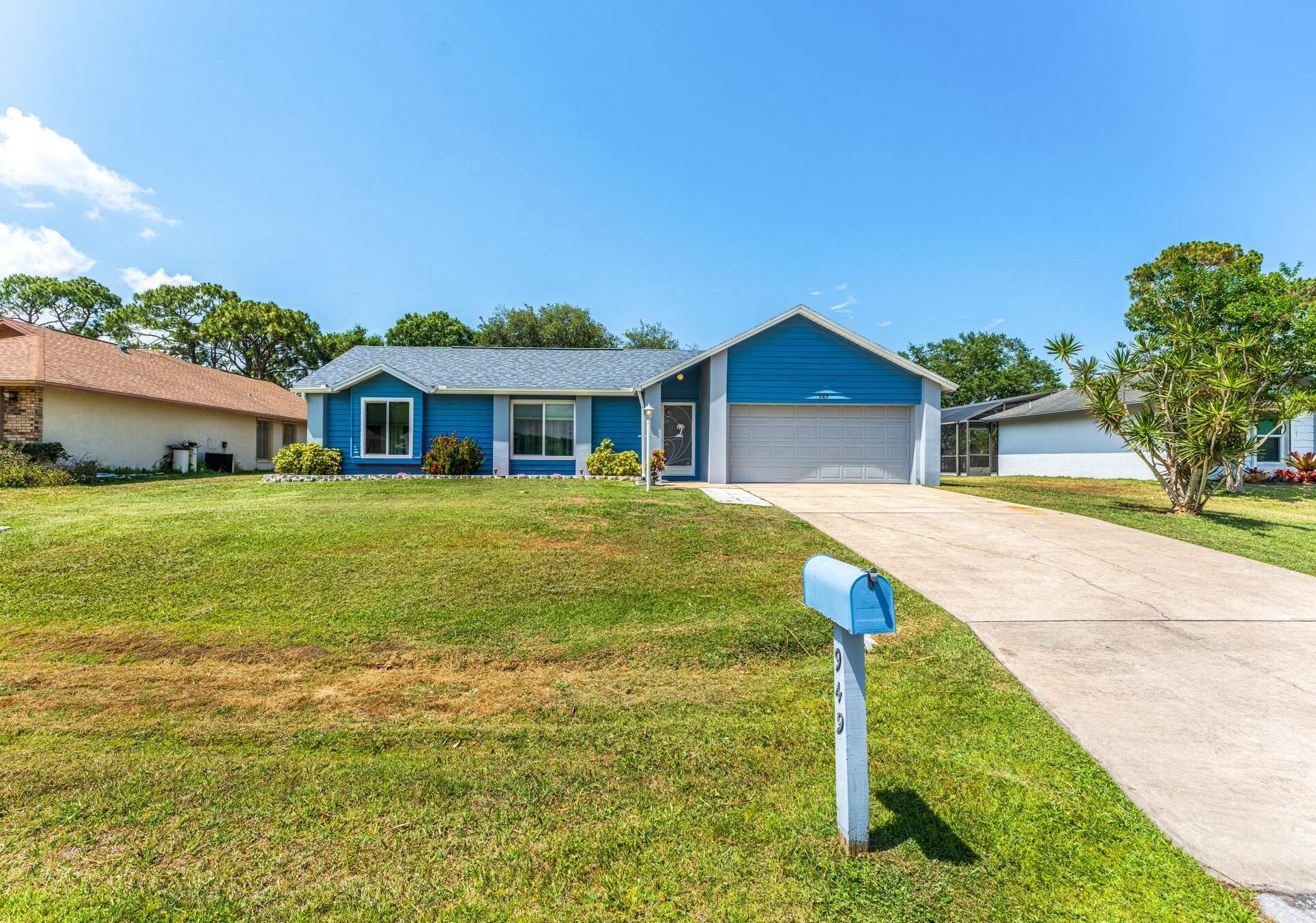 949 Custer Street NW