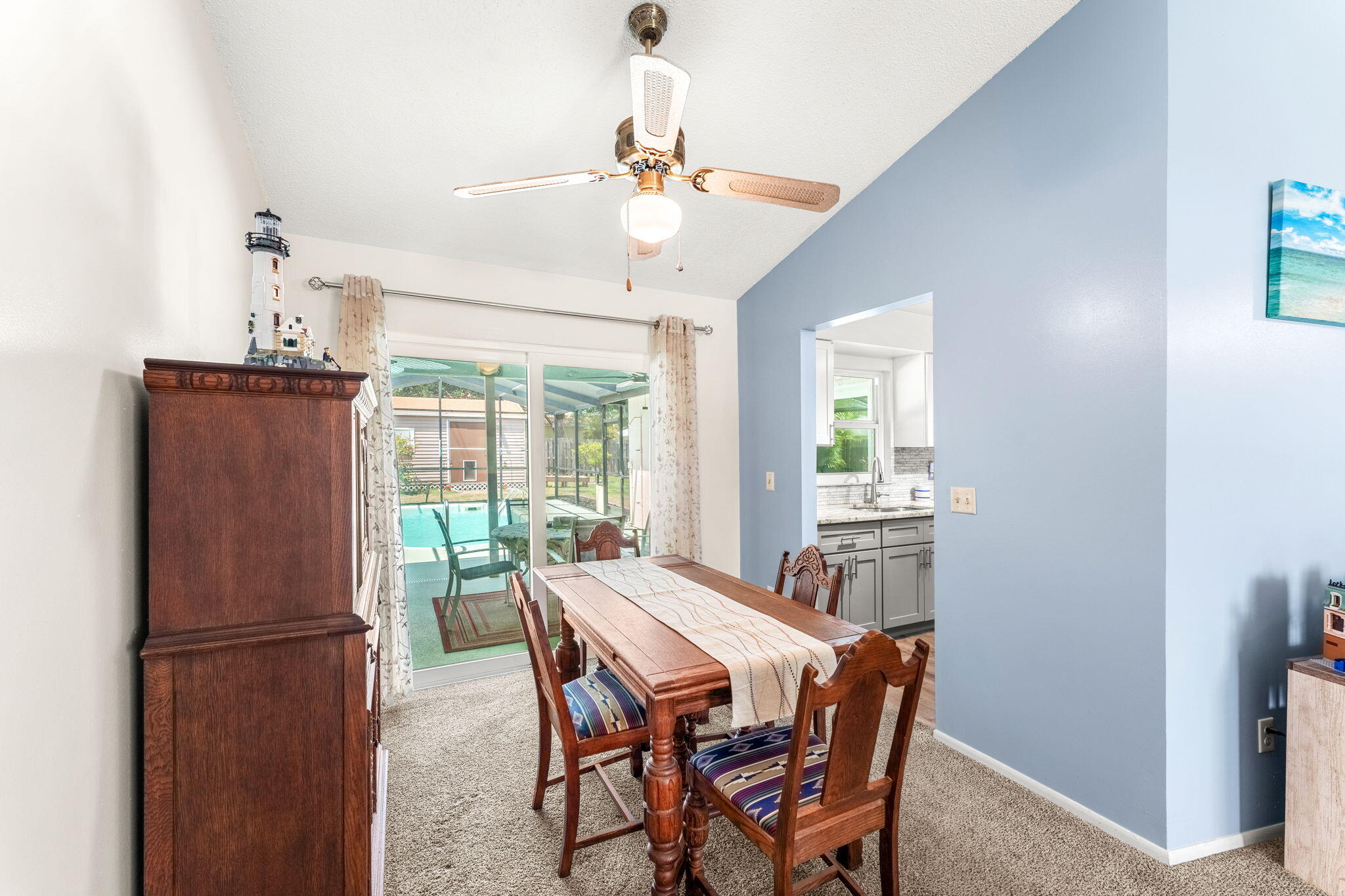 949 Custer Street NW