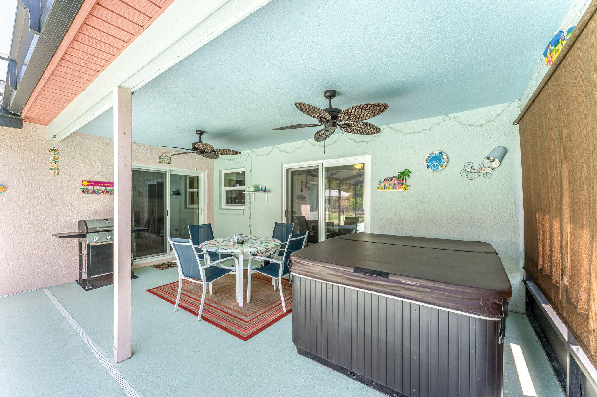 949 Custer Street NW