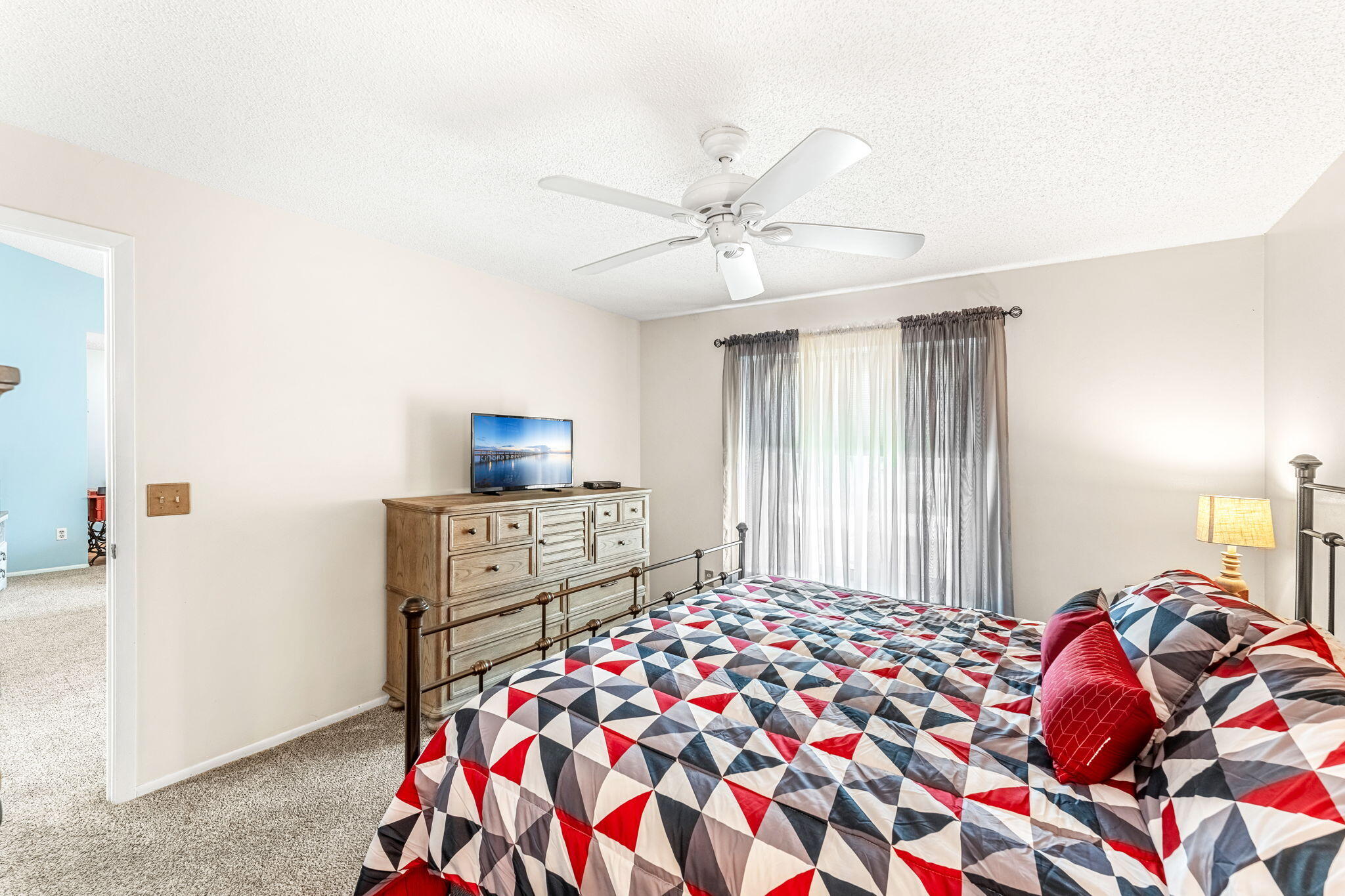 949 Custer Street NW