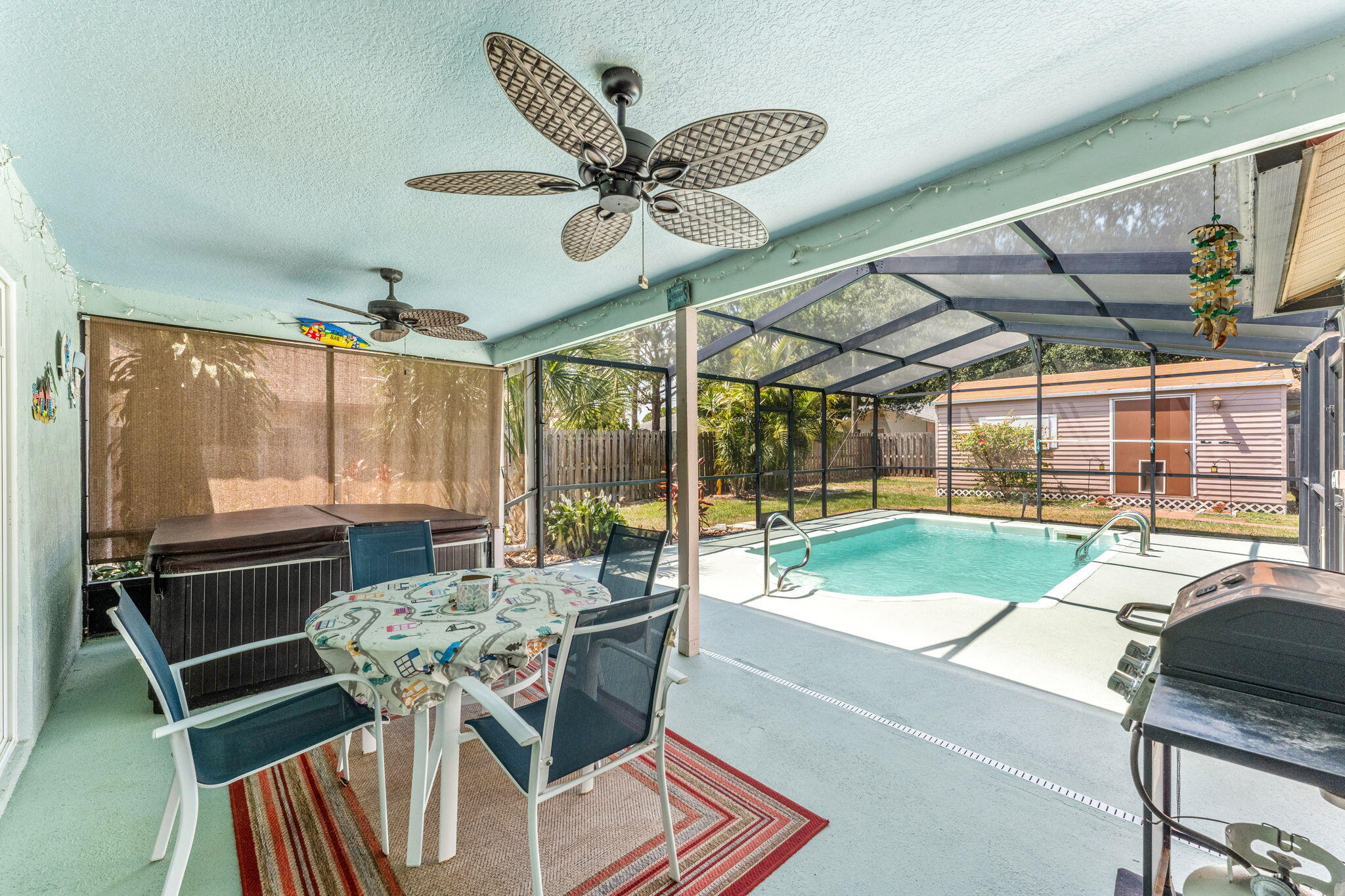 949 Custer Street NW