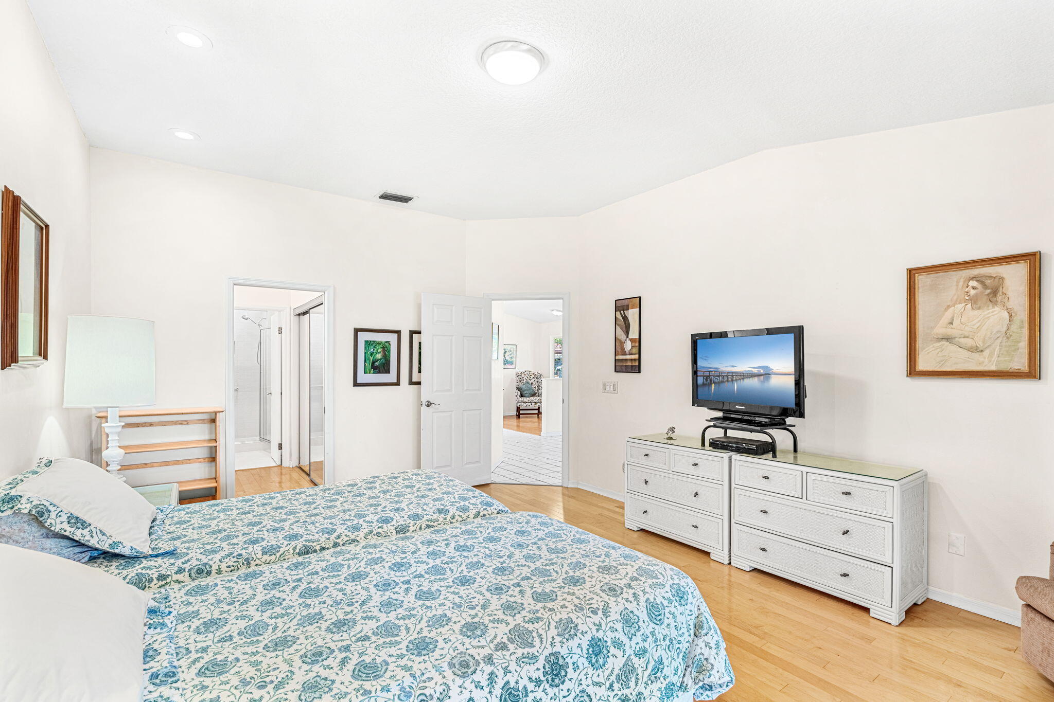 709 Parkside Place, 709