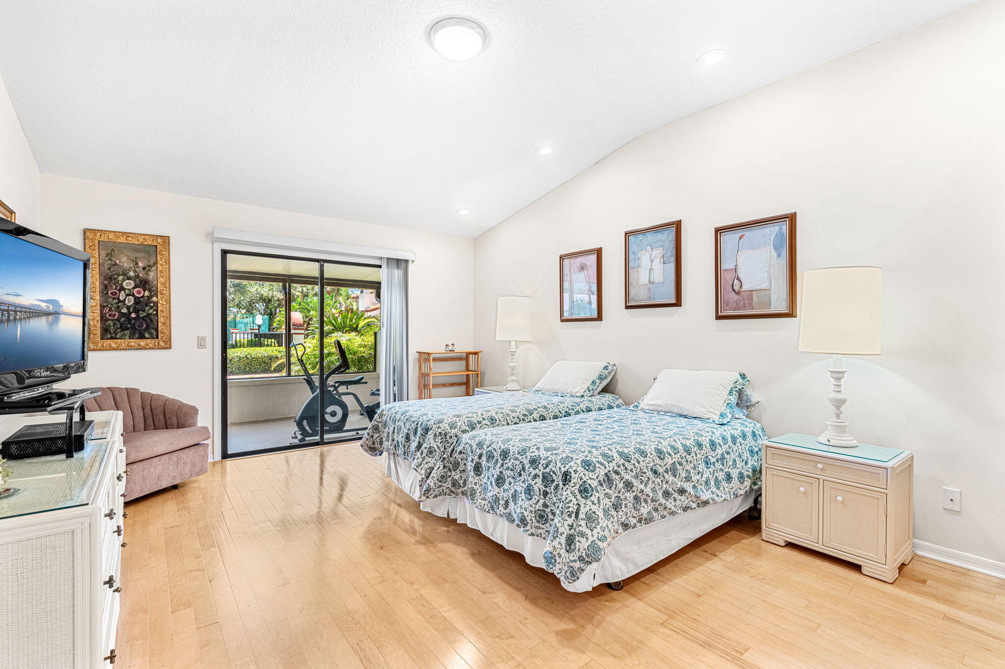 709 Parkside Place, 709