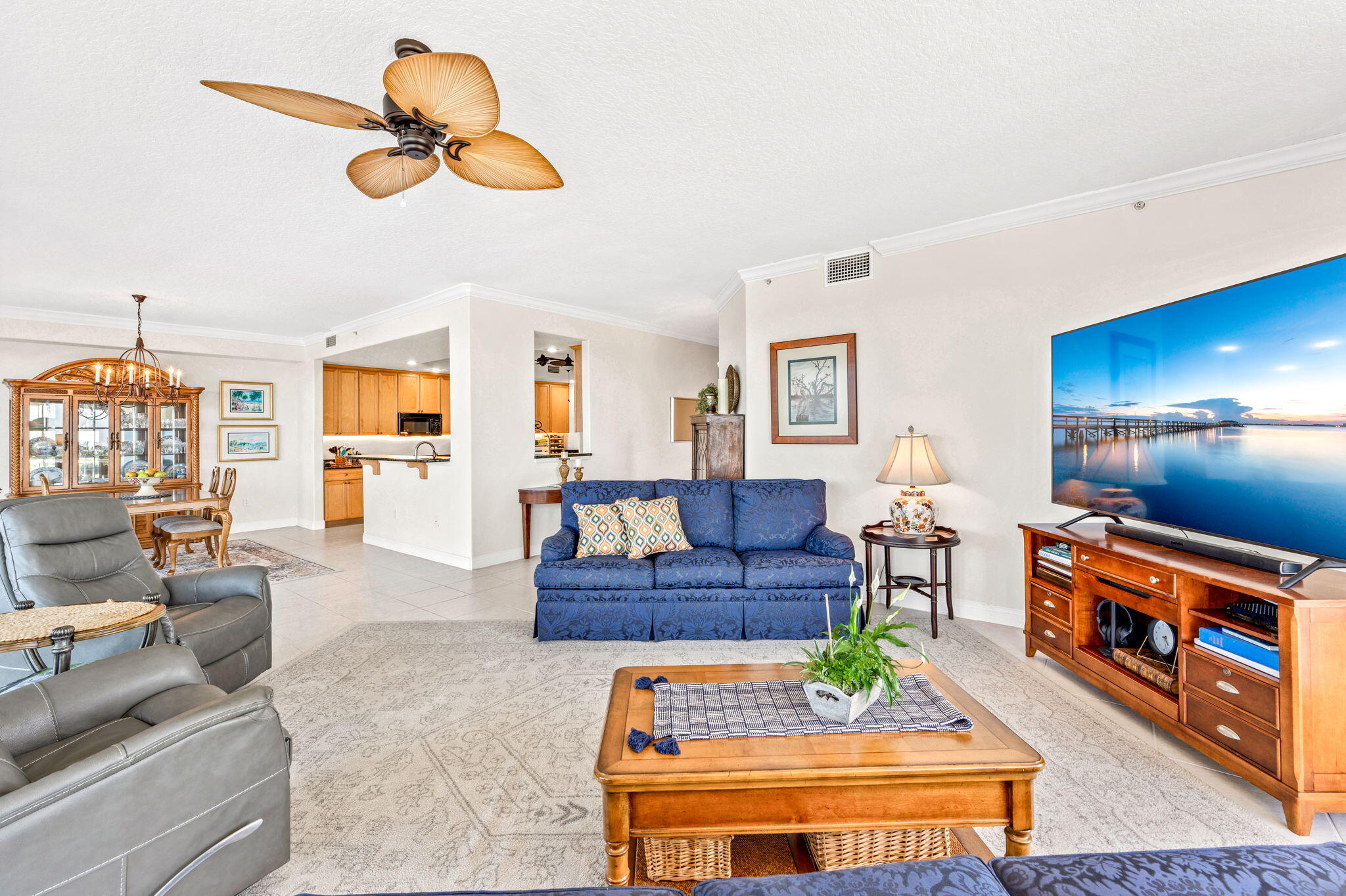 4955 Dixie Highway NE, 401