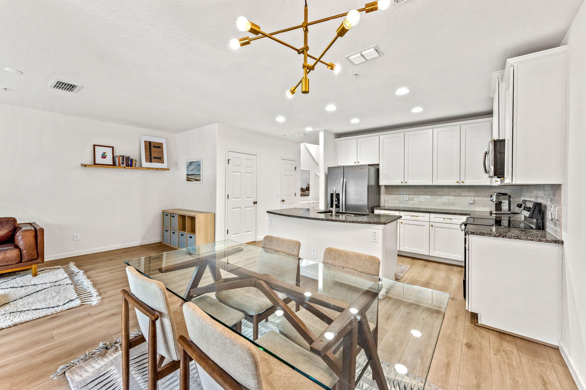 1365 Lara Circle, 105