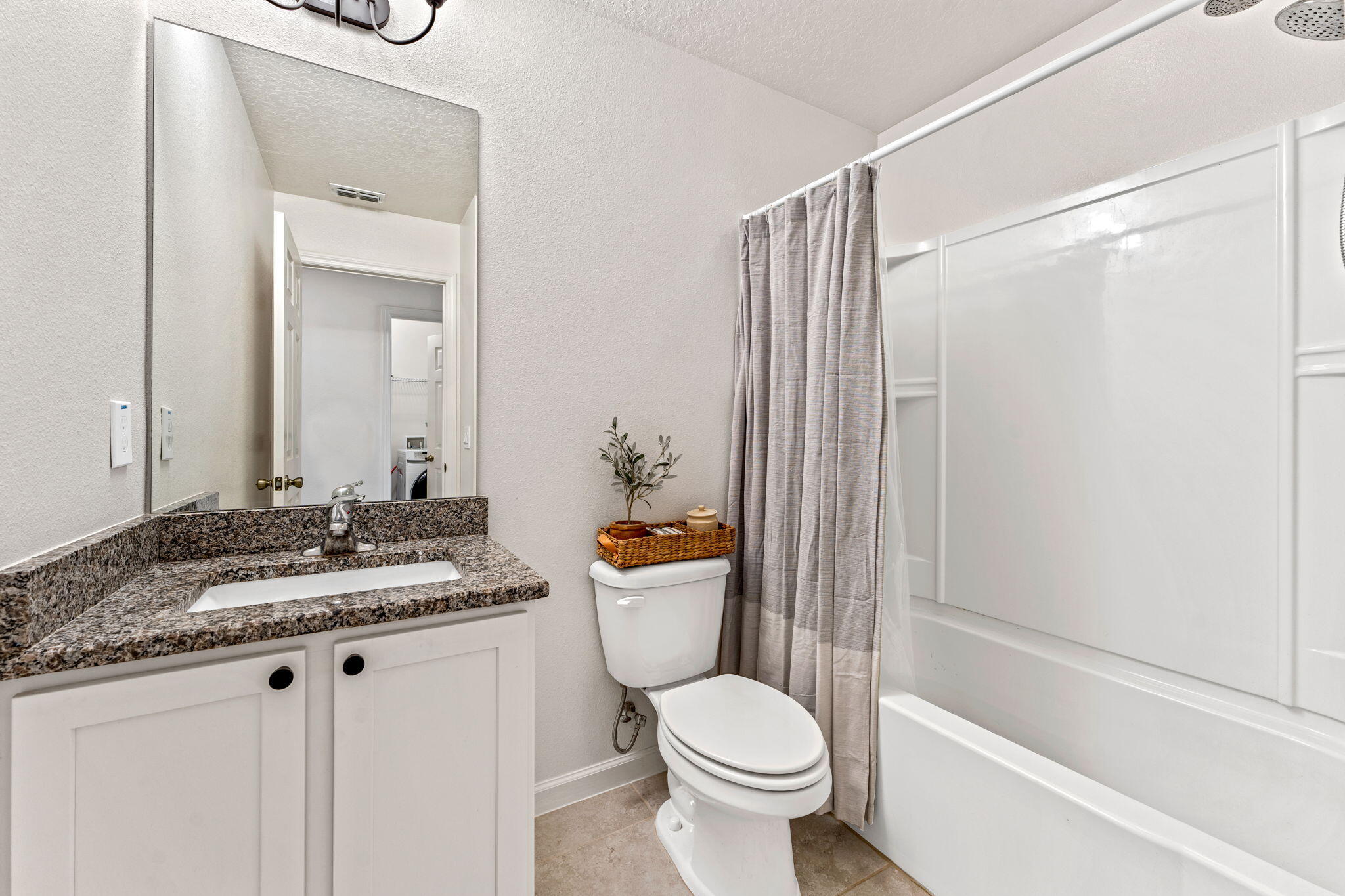 1365 Lara Circle, 105