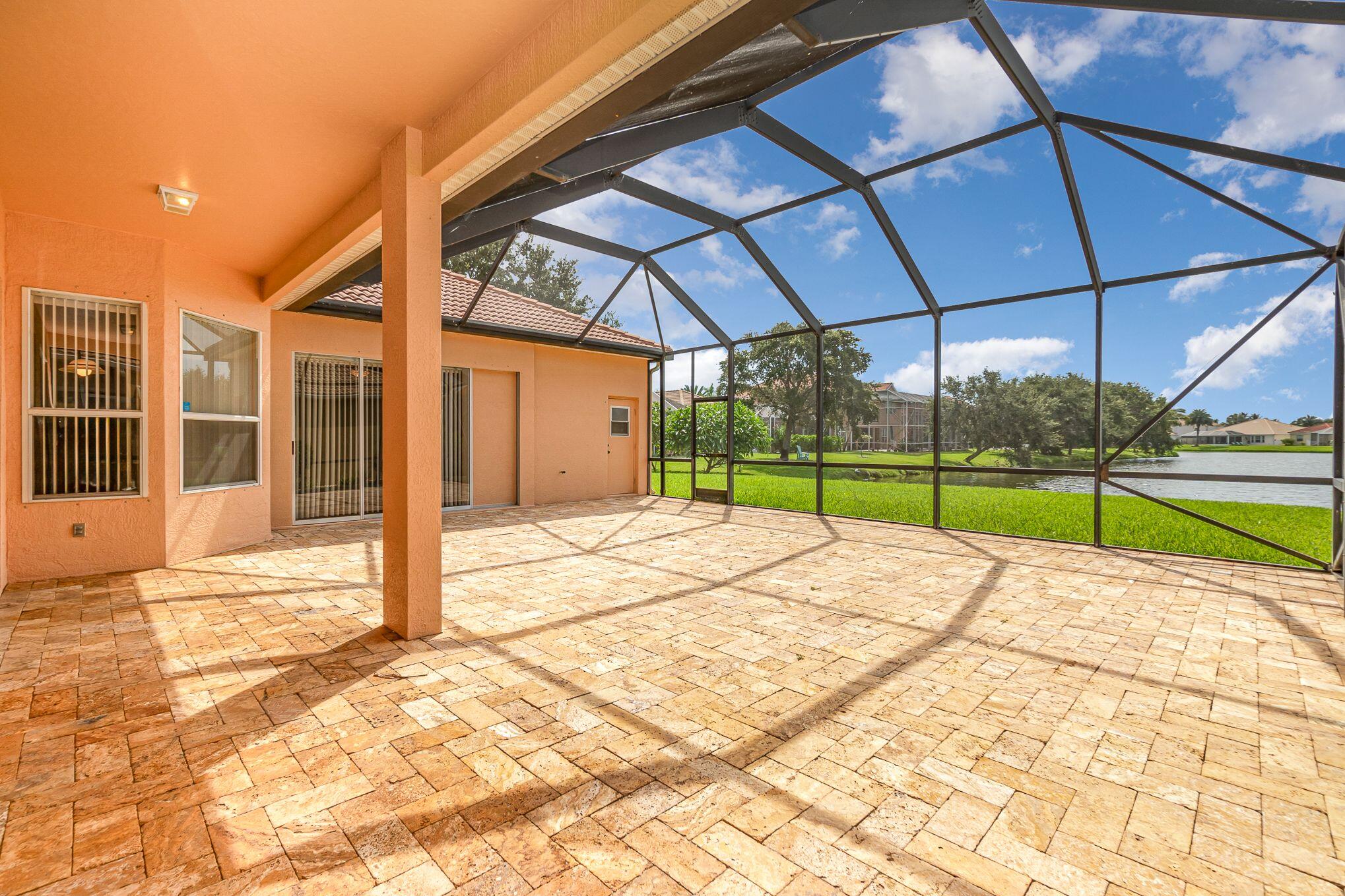 611 Oceanside Boulevard