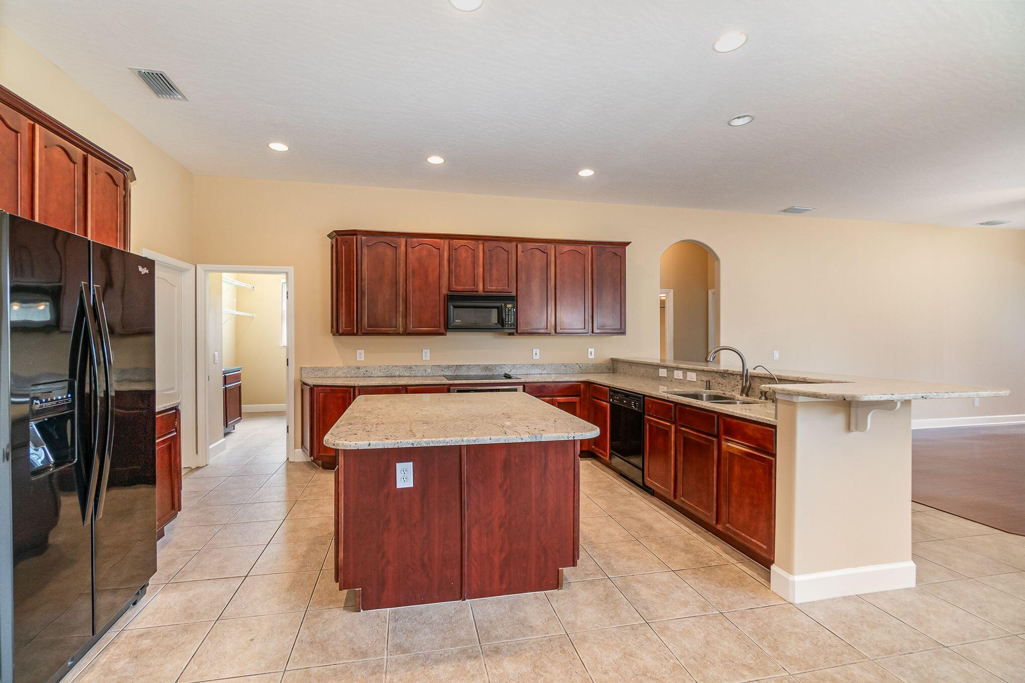 611 Oceanside Boulevard