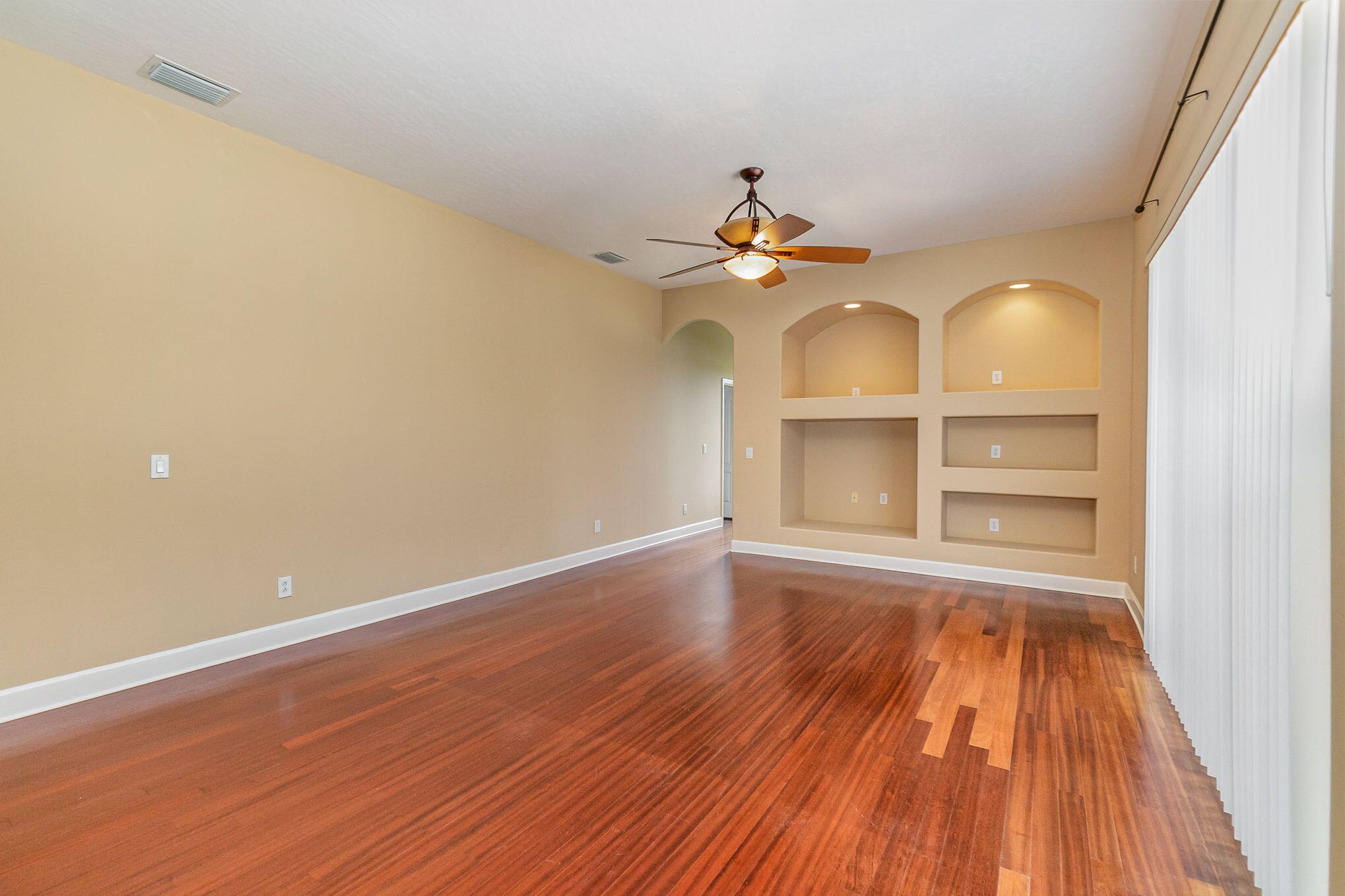 611 Oceanside Boulevard