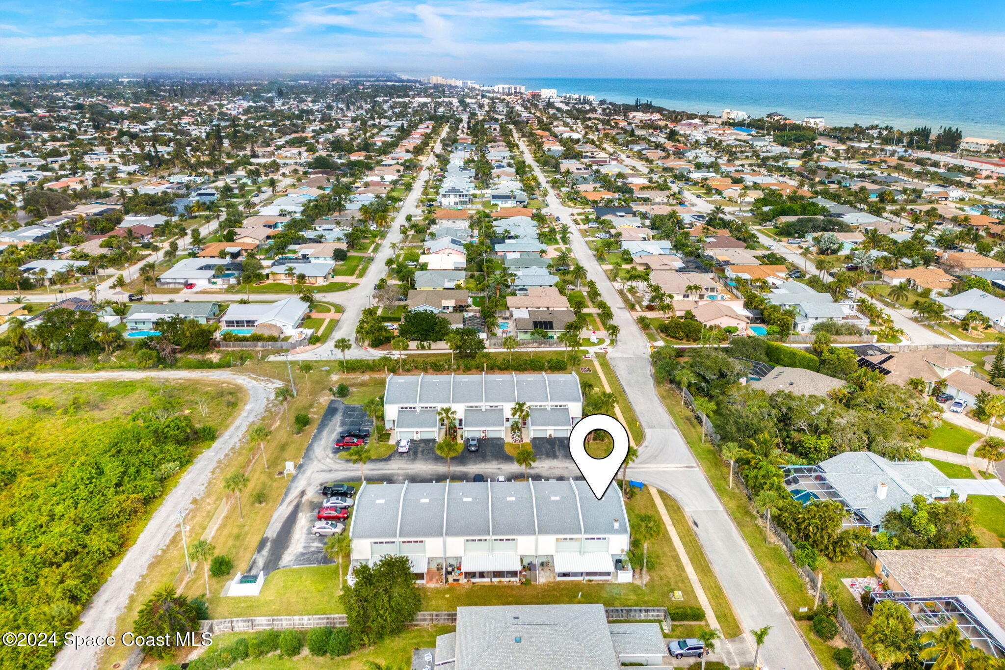 810 Poinsetta Drive, 7