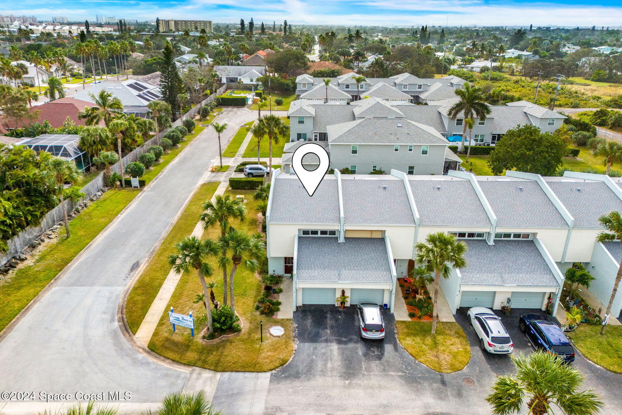 810 Poinsetta Drive, 7