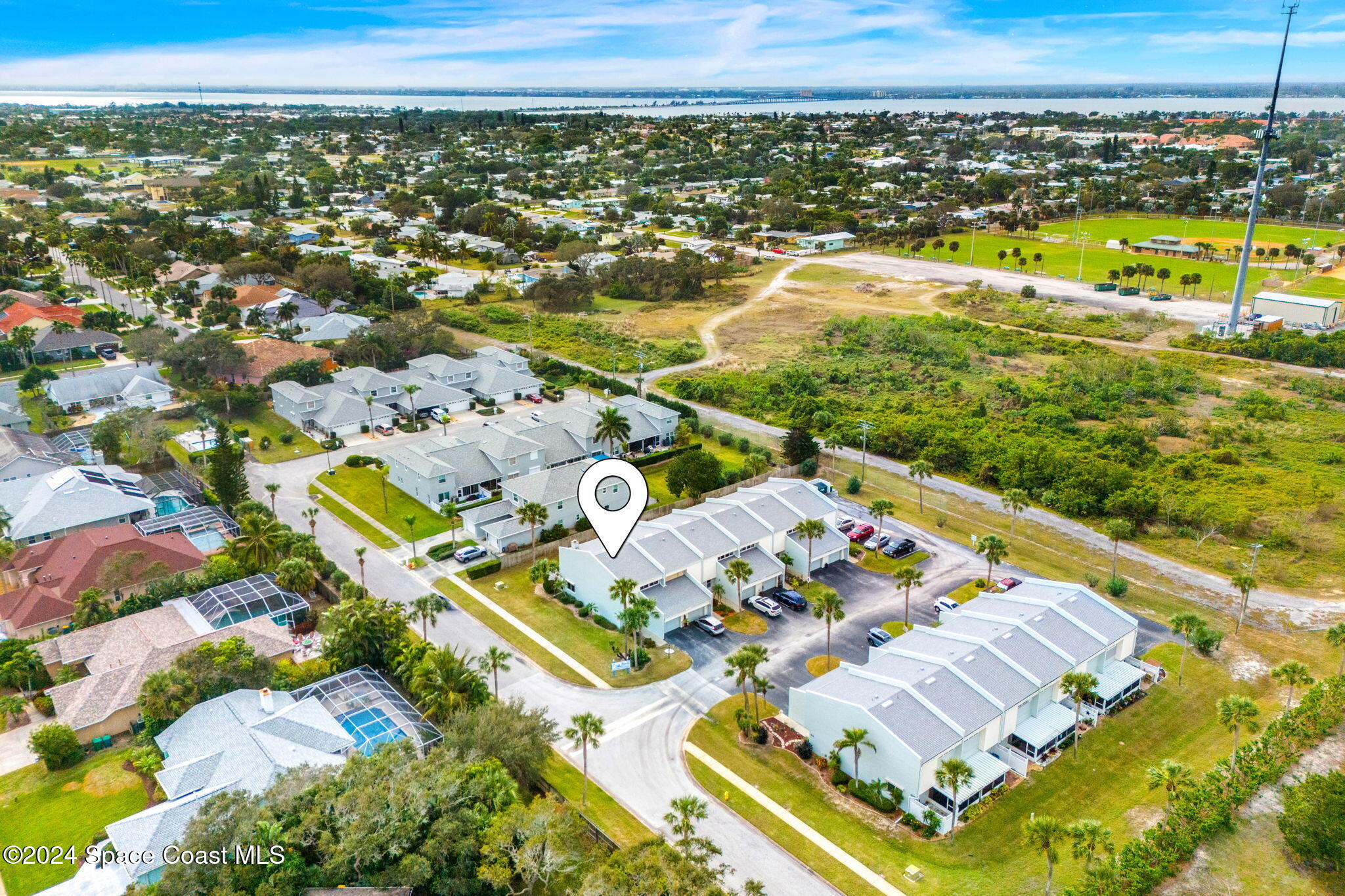 810 Poinsetta Drive, 7