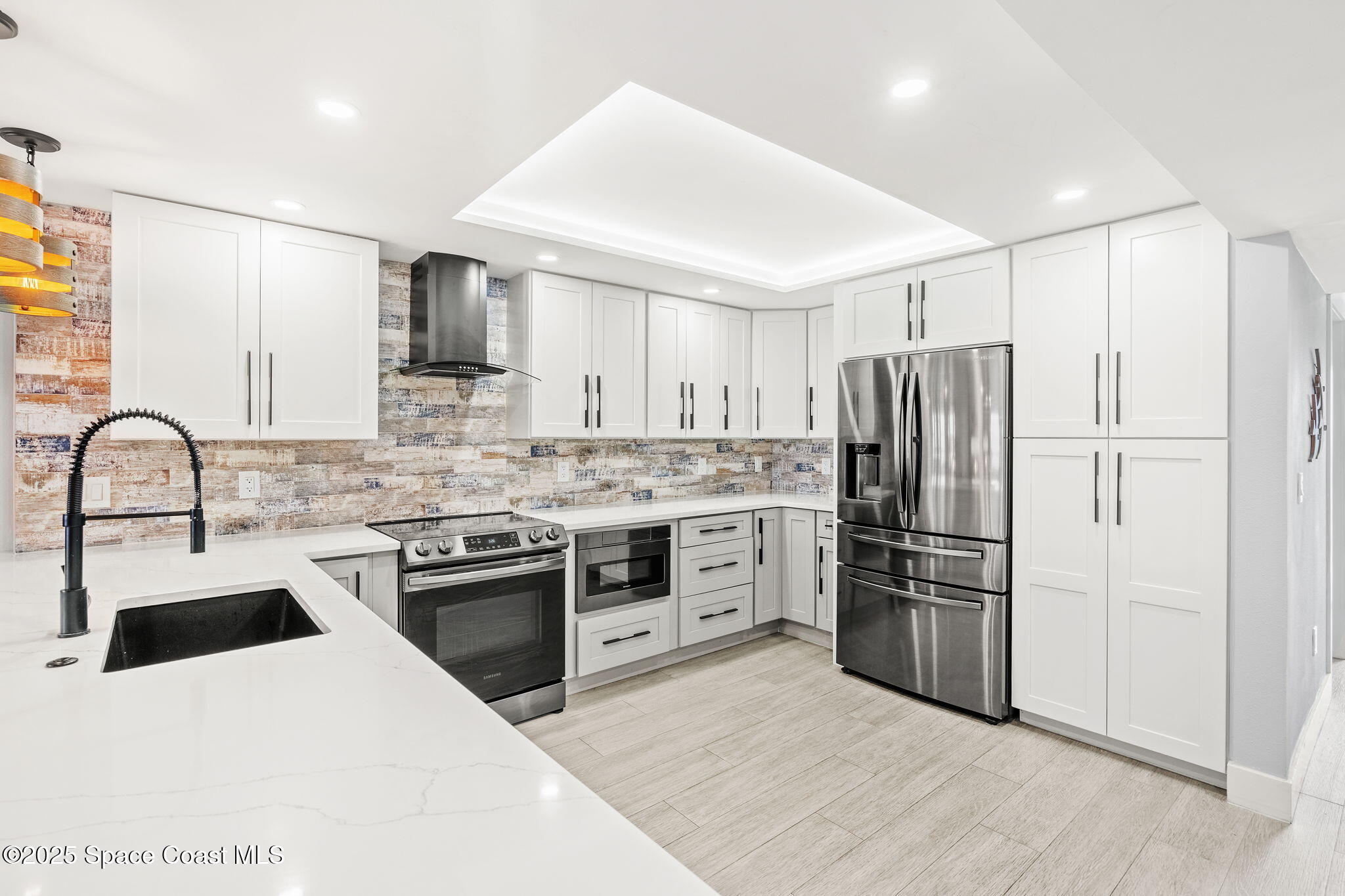 297 Highway A1a, 512