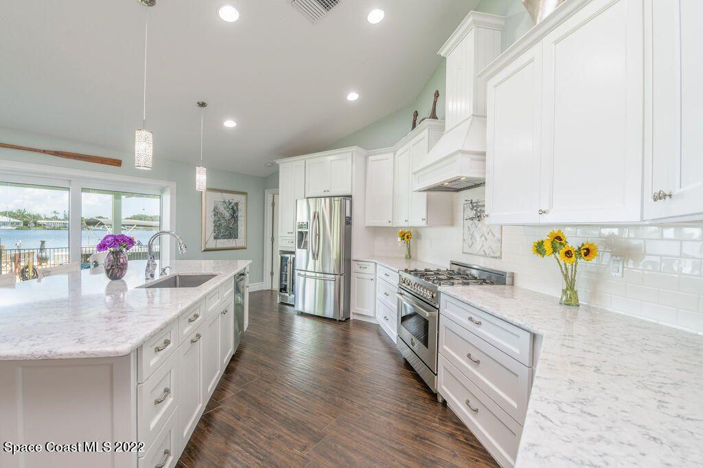 440 S Waterway Drive