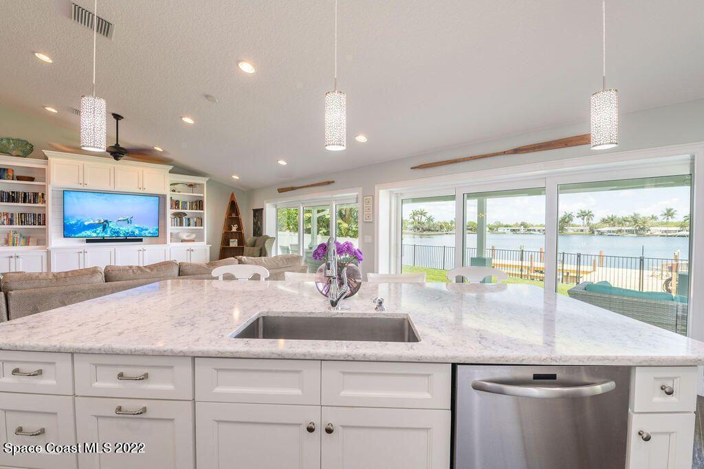 440 S Waterway Drive