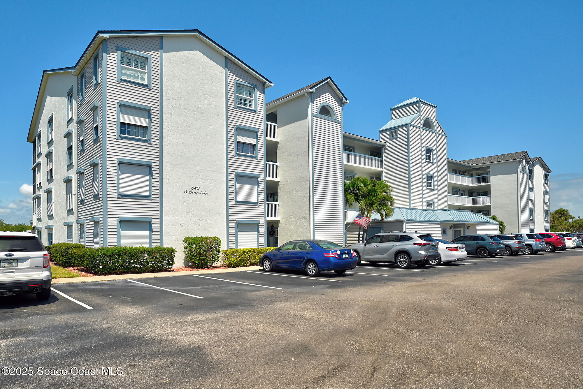 540 S Brevard Avenue 412