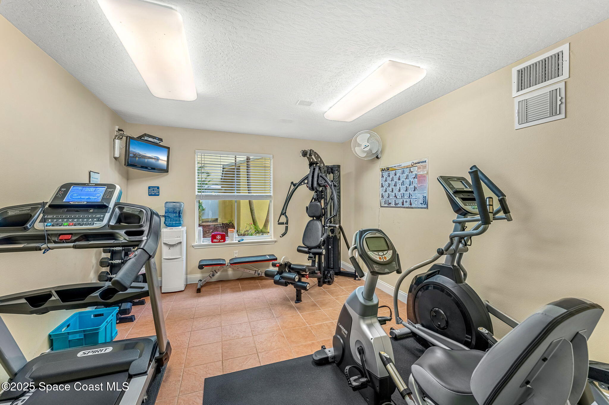 505 S Miramar Avenue, 2403