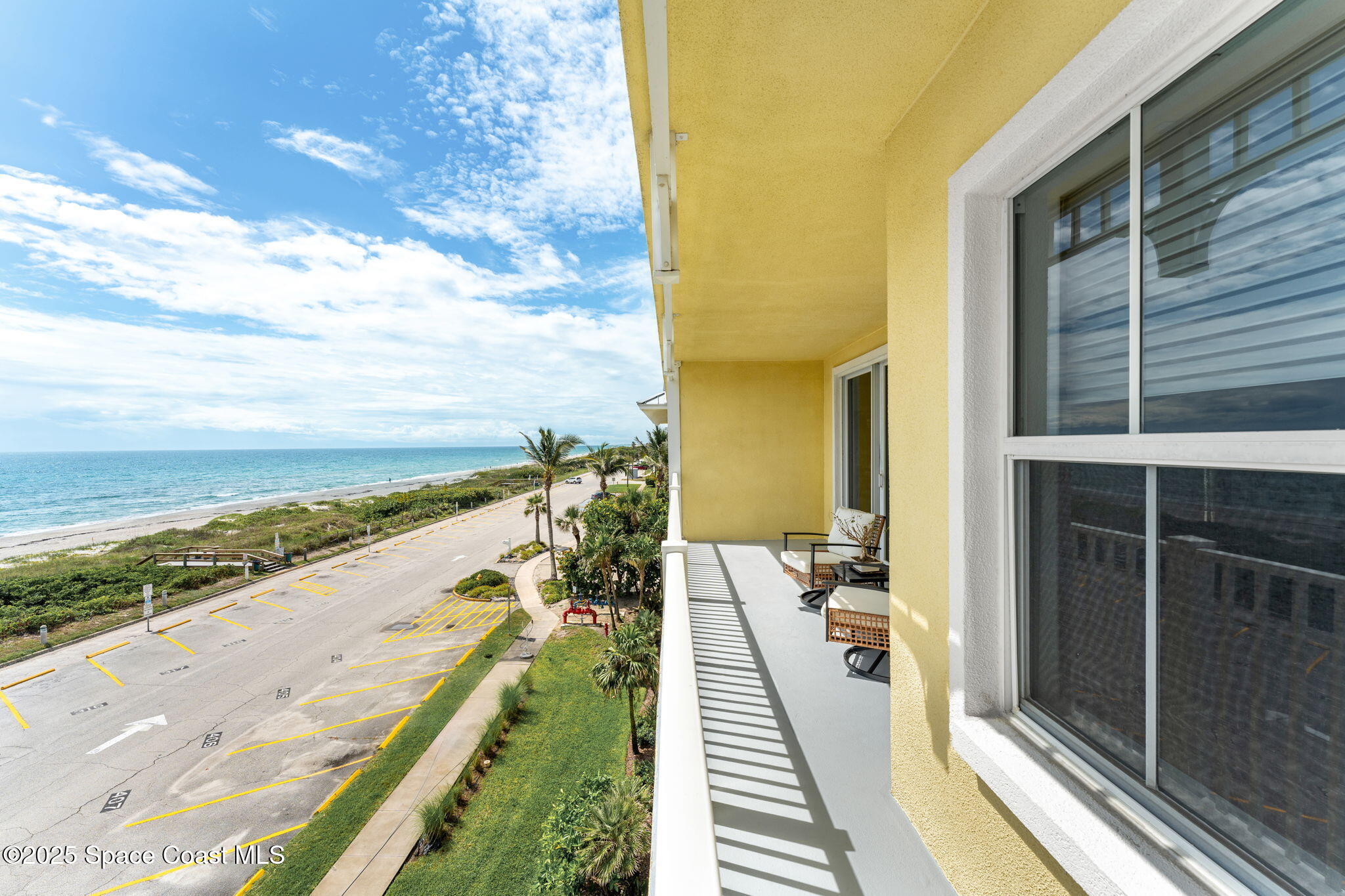 505 S Miramar Avenue, 2403