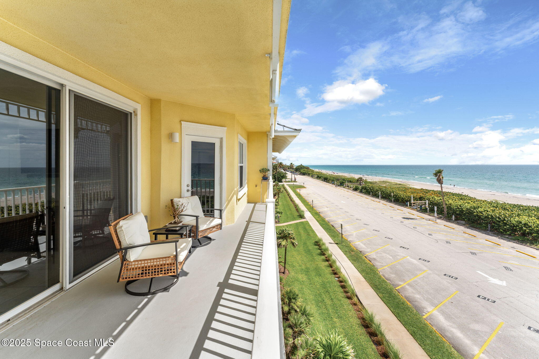 505 S Miramar Avenue, 2403
