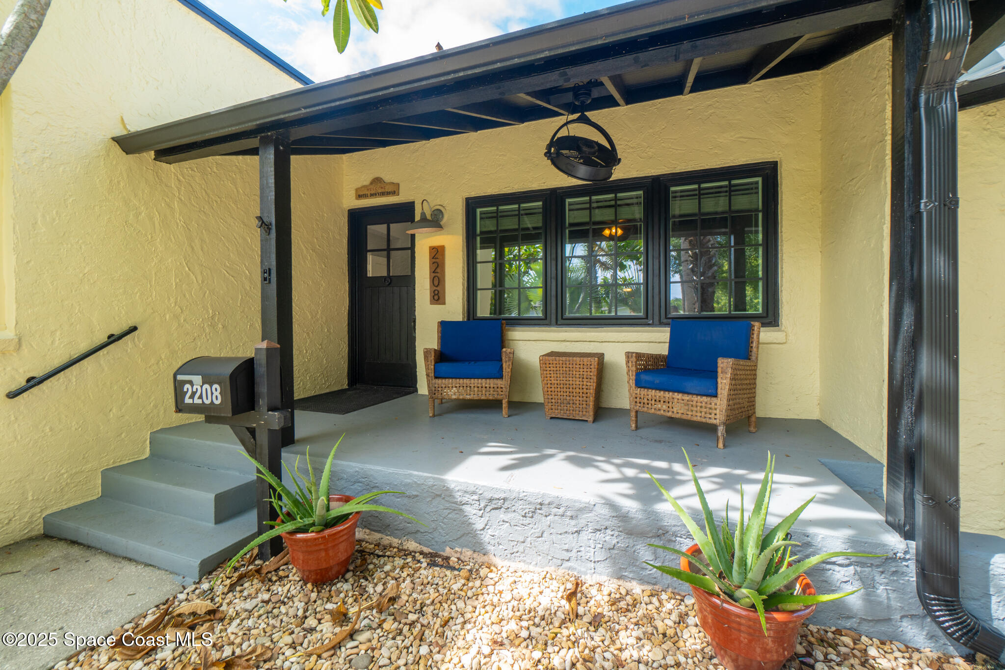 2208 Country Club Road, Melbourne