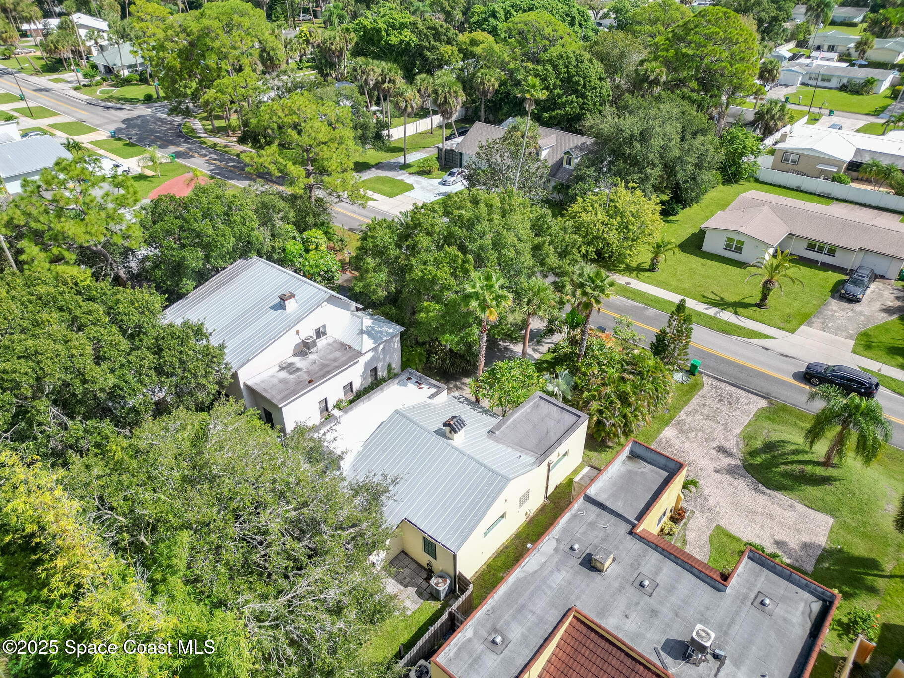 2208 Country Club Road, Melbourne