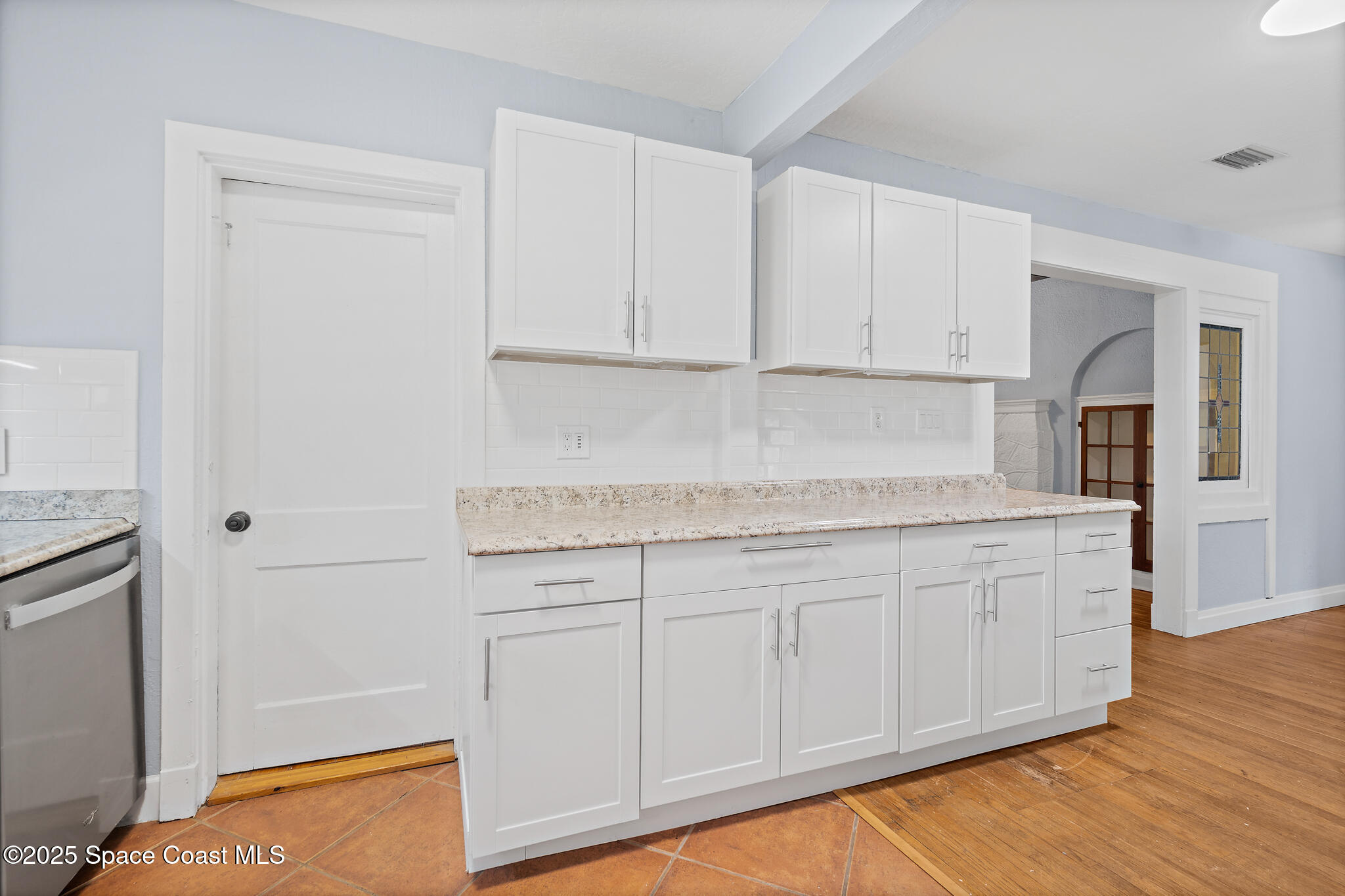 2208 Country Club Road, Melbourne