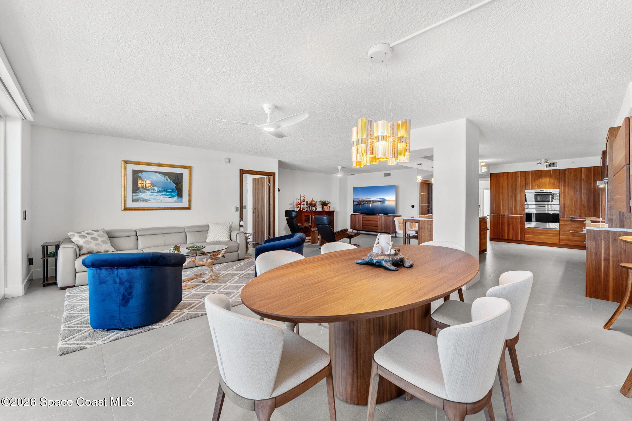 2075 Highway A1a Highway 2302b