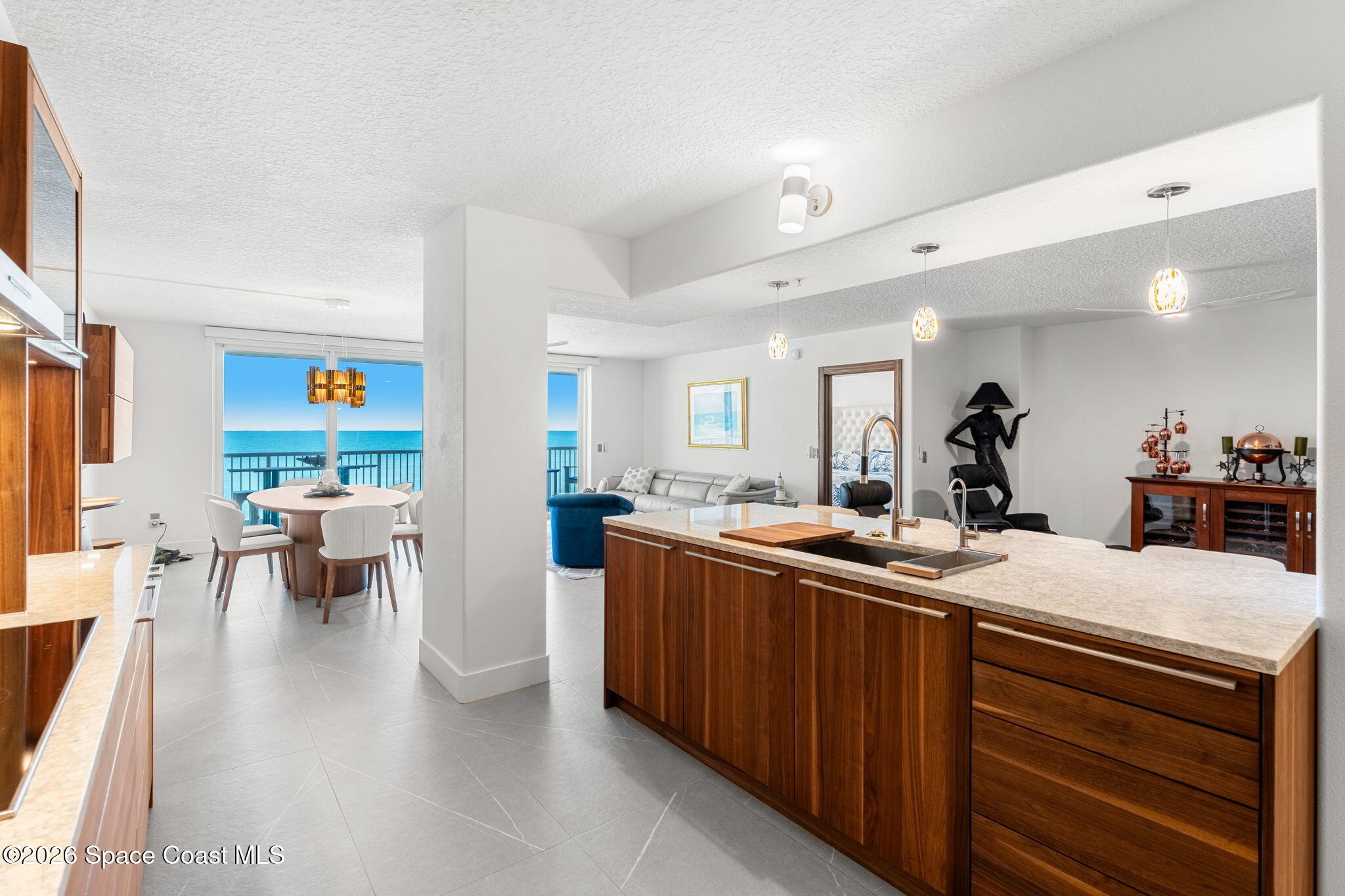 2075 Highway A1a Highway 2302b