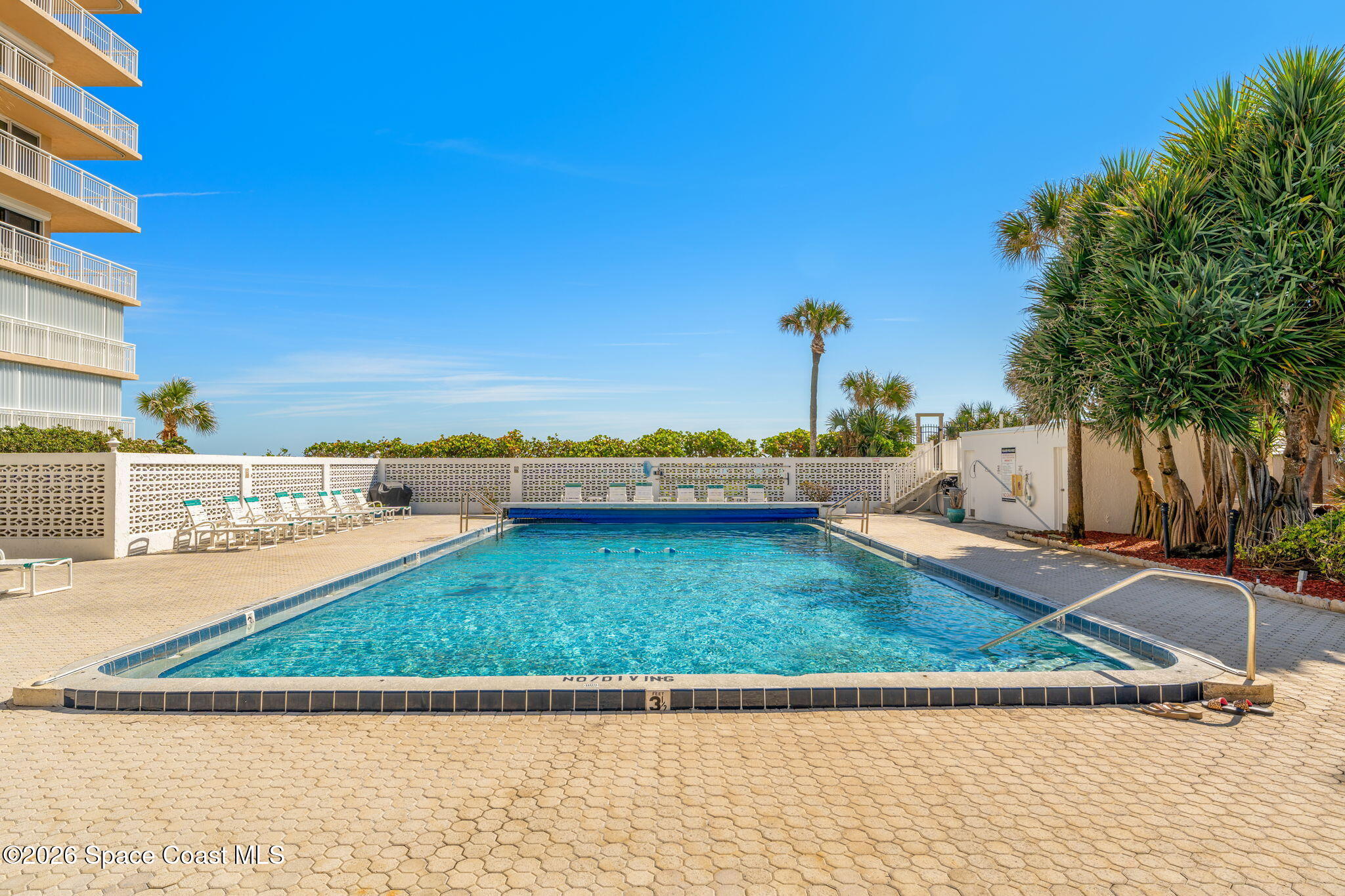 877 N Highway A1a 1208