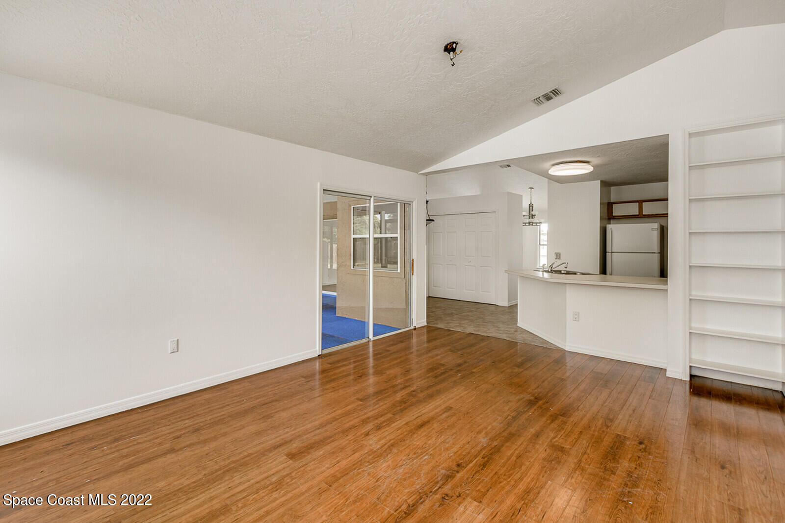 714 John Carroll Lane