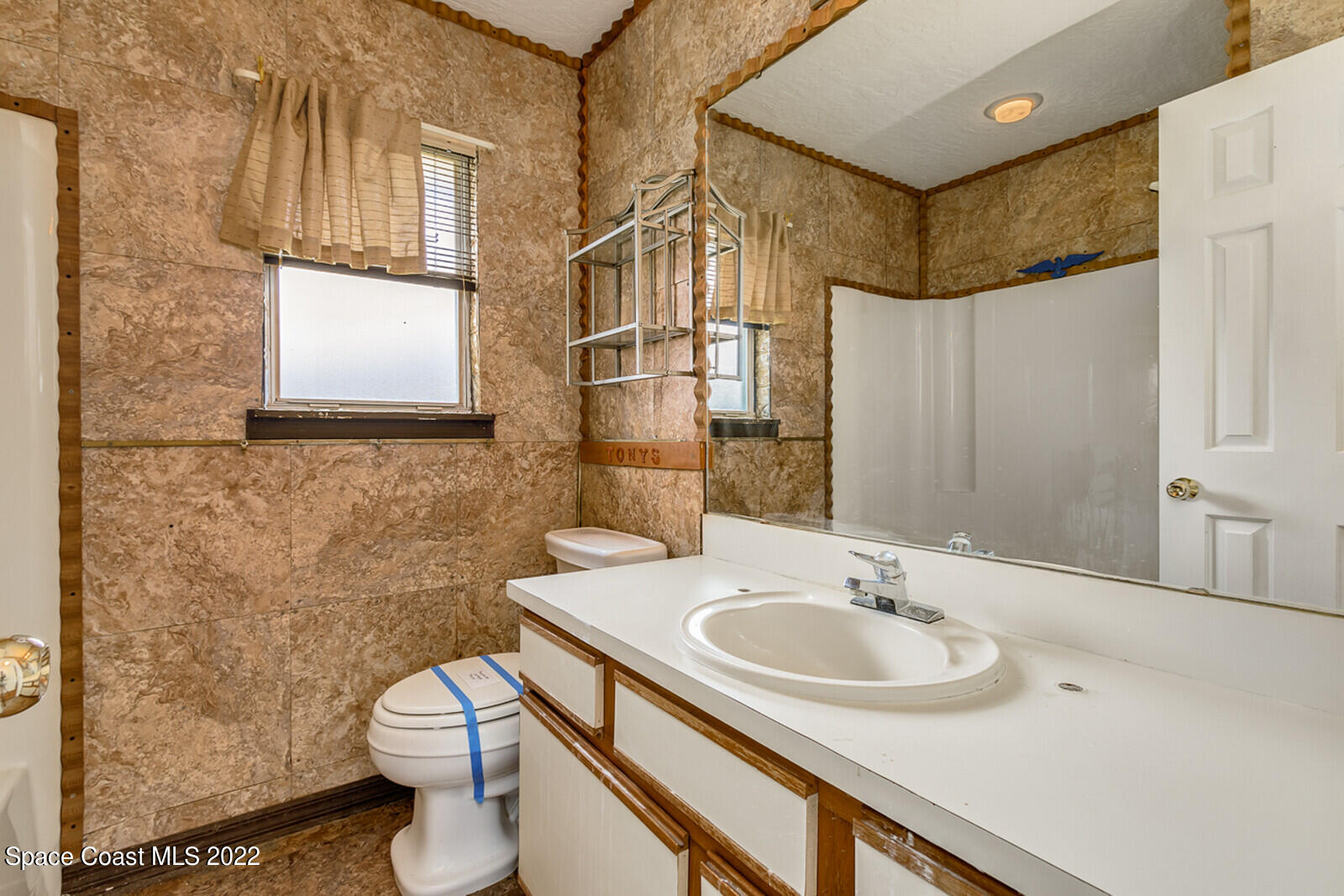 714 John Carroll Lane